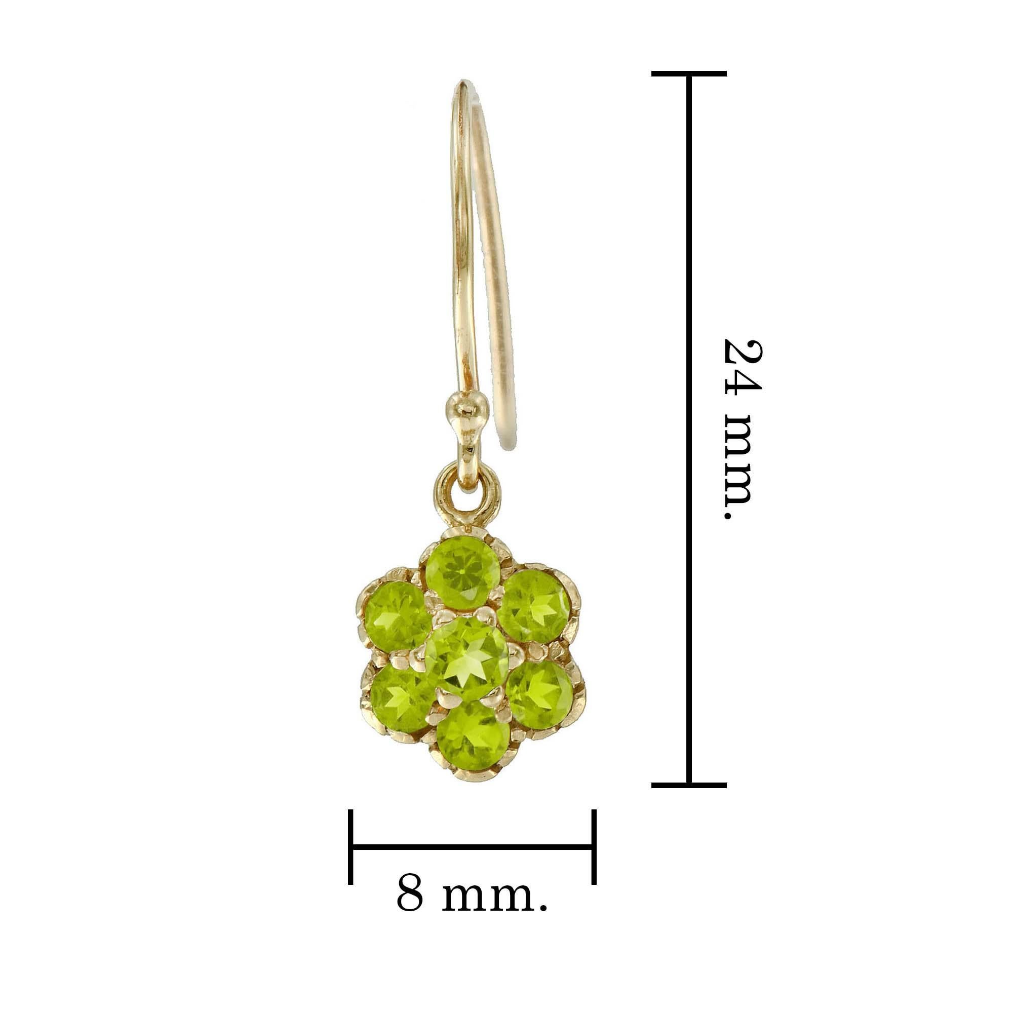 Peridot Cluster Vintage Style Floral Drop Earrings in Solid 9K Gold In New Condition For Sale In Bangkok, TH
