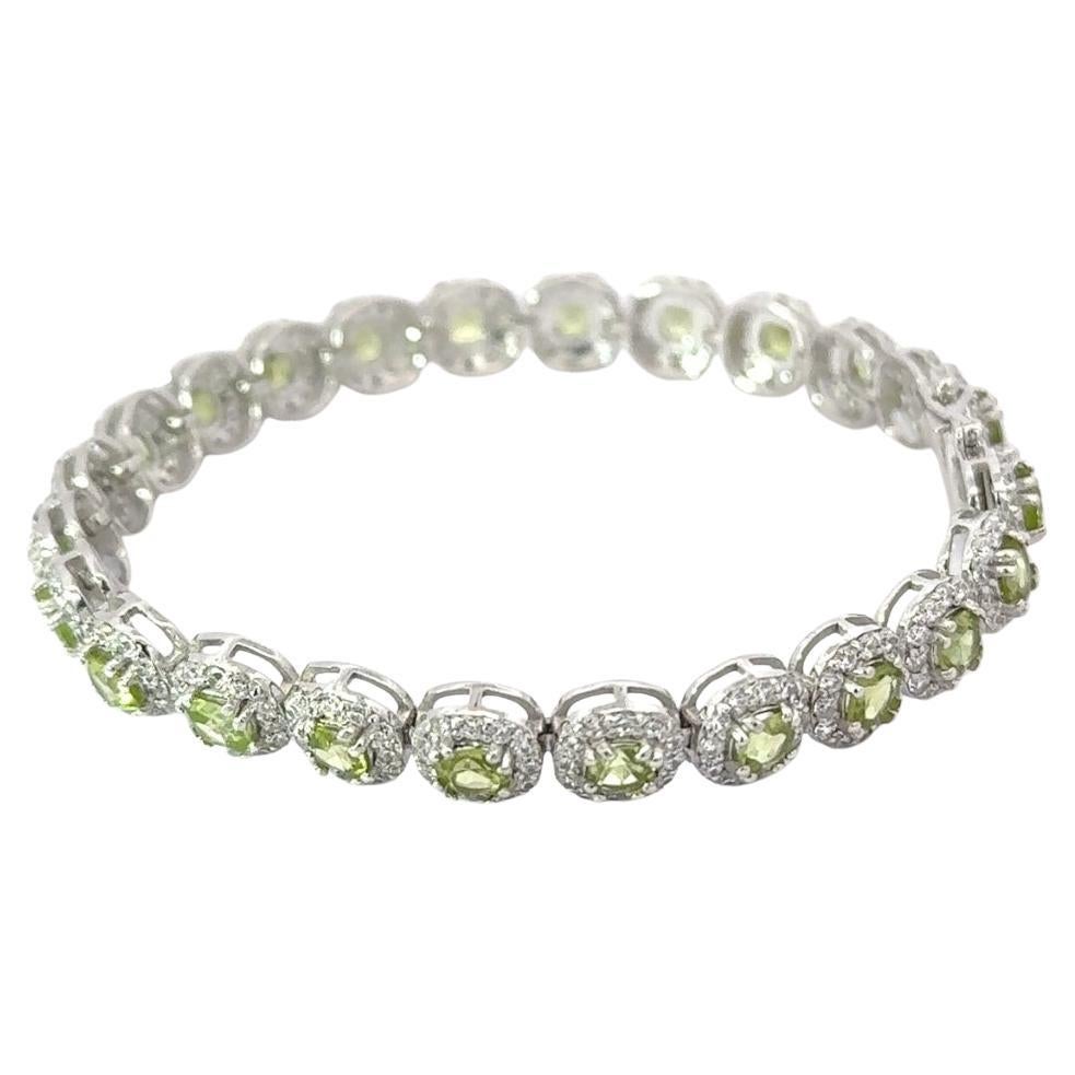 Peridot CZ Halo Tennis Bracelet pour femmes Pierre précieuse verte en argent pour maman en vente