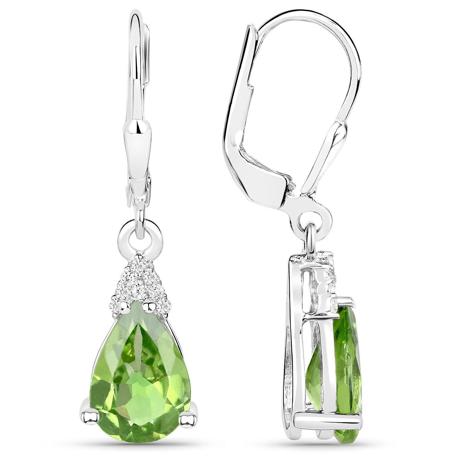 Peridot Dangle Earrings White Zircon 2.80 Carats 18K White Gold Plated Silver In Excellent Condition For Sale In Aliso Viejo, CA