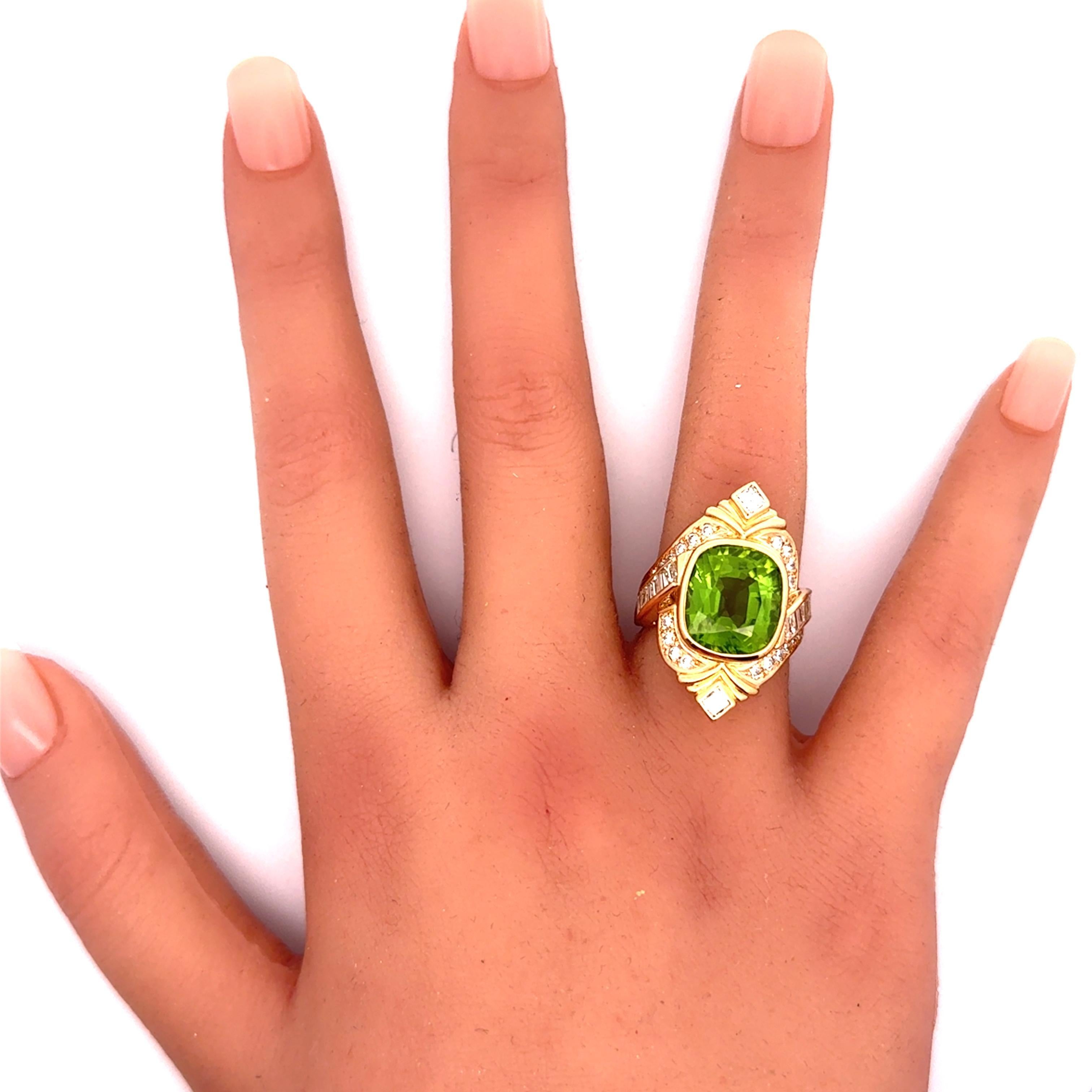 Bague en or jaune 18k avec péridot et diamant Pour femmes en vente