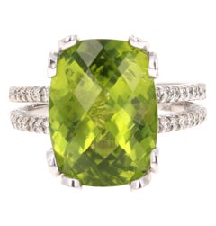 Anello in oro bianco 14 carati con diamante peridoto da 8,66 carati