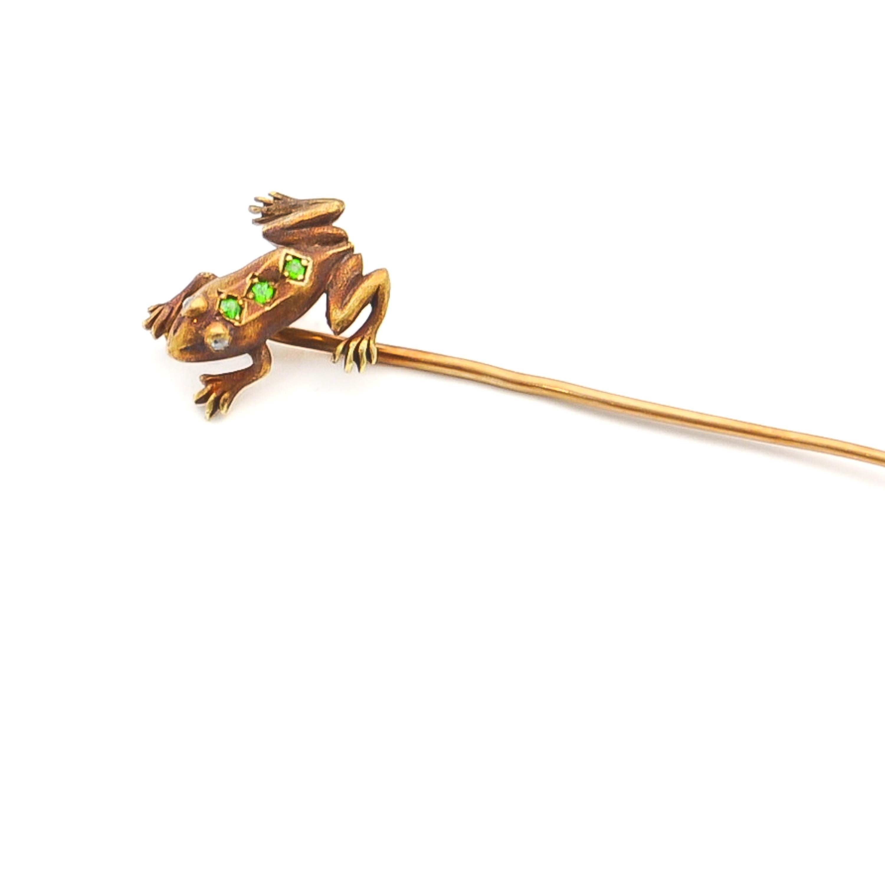 Mixed Cut Antique Edwardian Diamond Peridot Gold Frog Lapel Pin For Sale