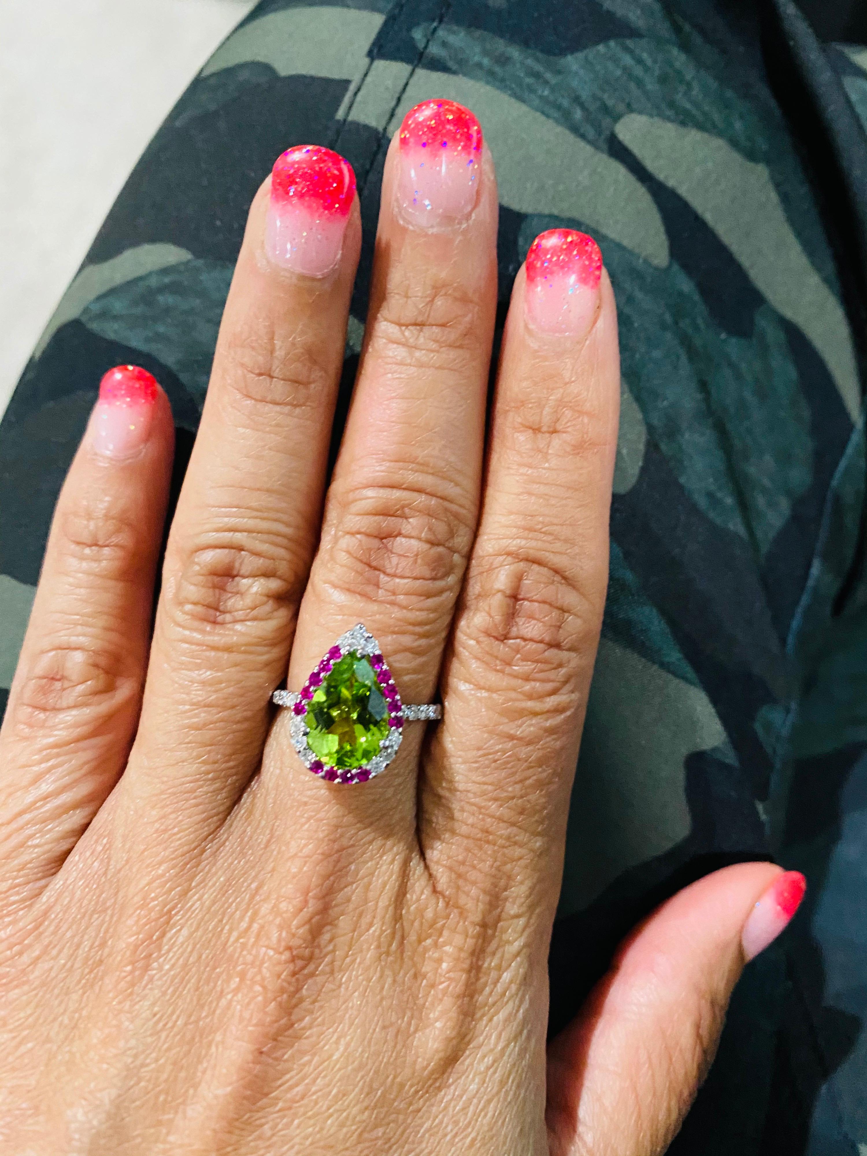 Peridot Diamond and Pink Sapphire White Gold Cocktail Ring For Sale 3