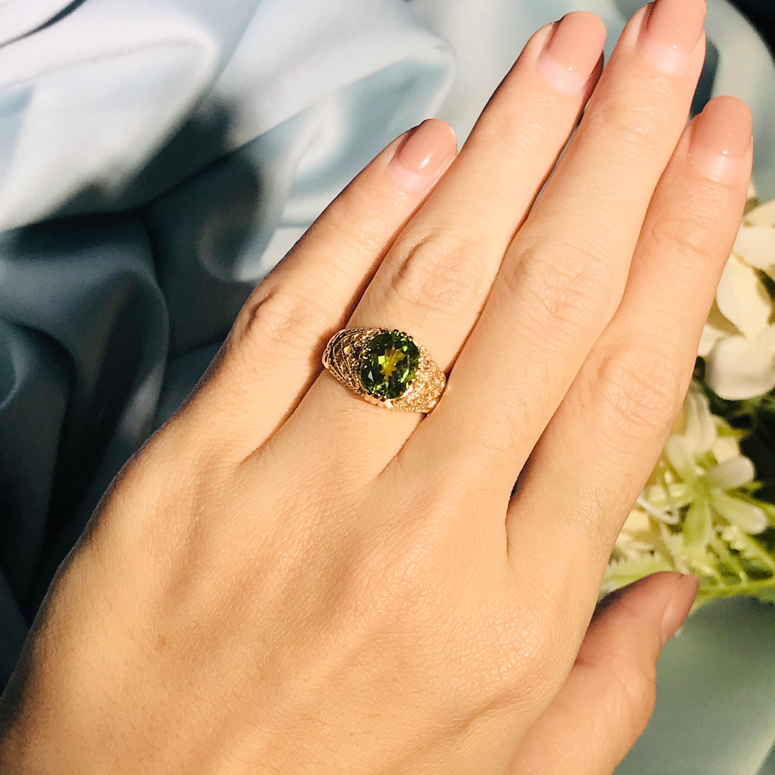 Bague dôme en or jaune 9K à péridot et diamant de style Art déco en vente 5