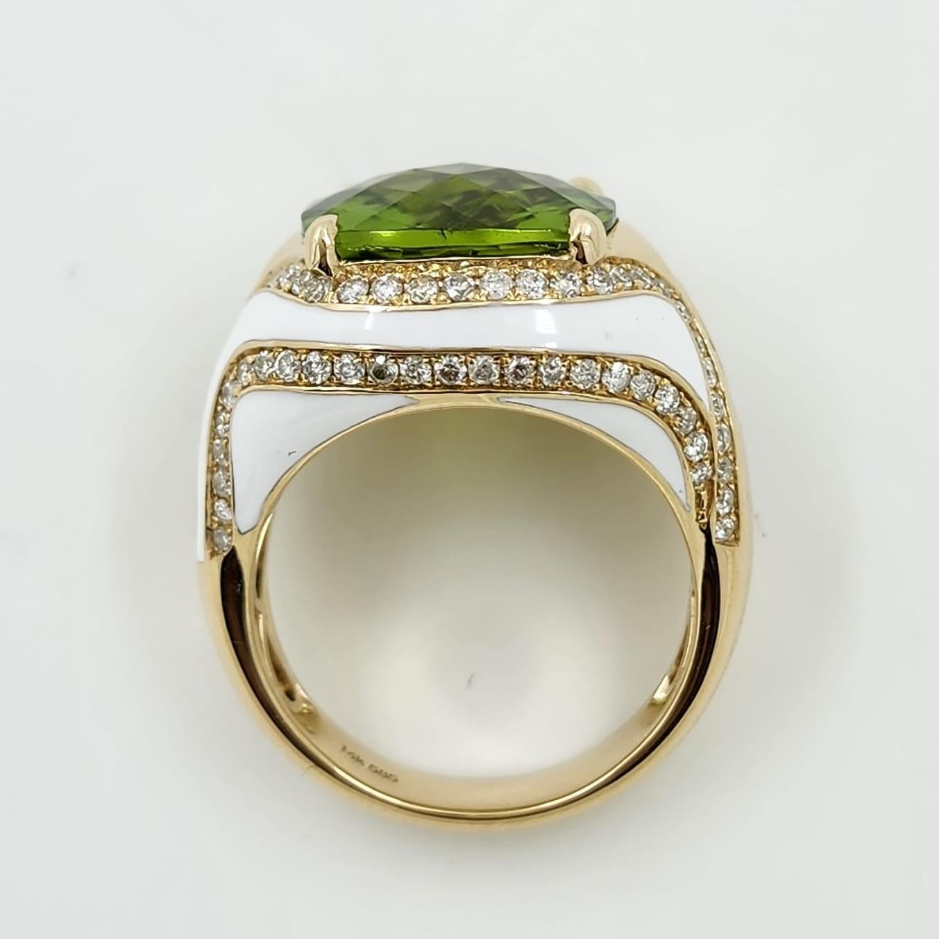 Peridot Diamond Enamel Cocktail Ring in 14 Karat Yellow Gold In New Condition For Sale In Hong Kong, HK