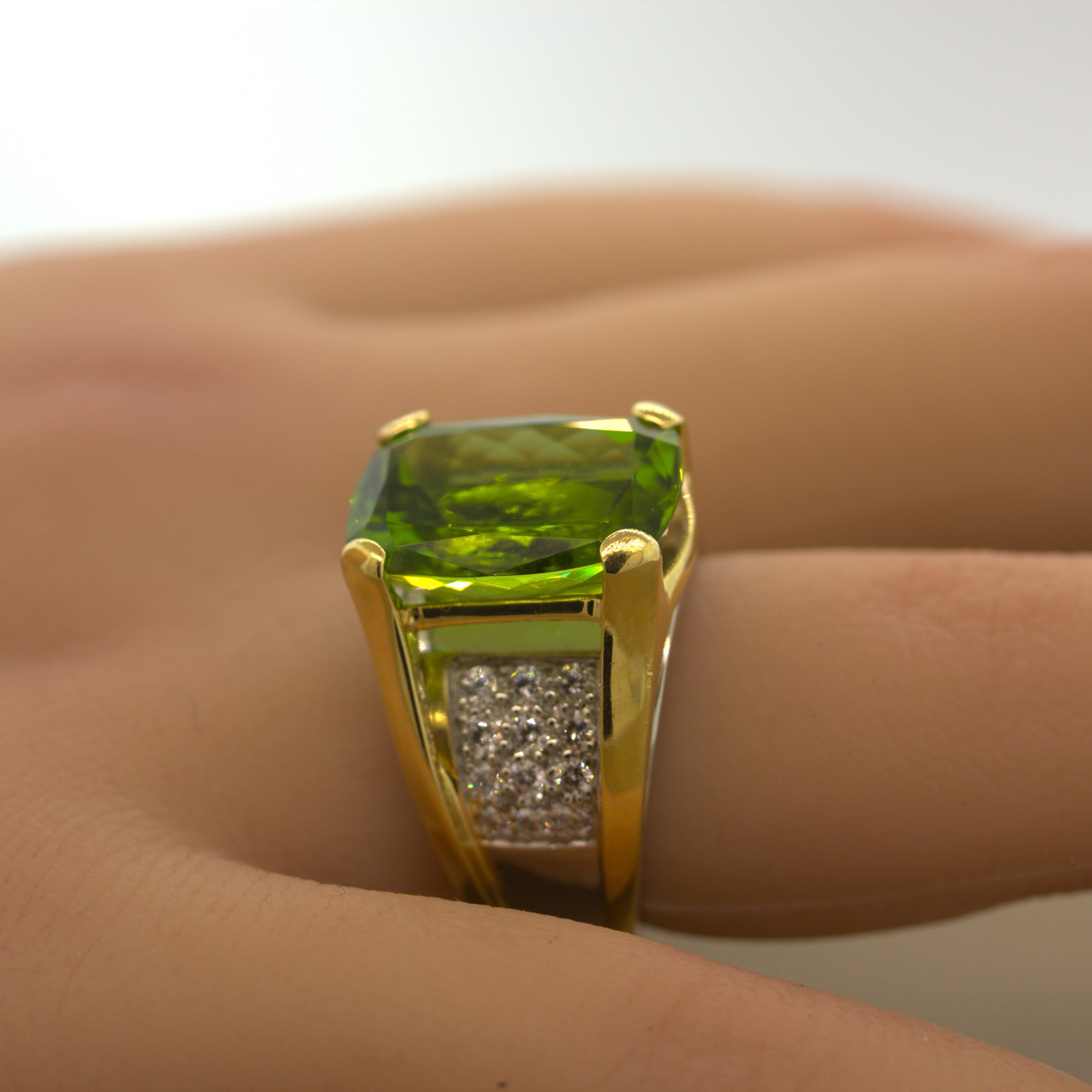 Women's Peridot Diamond Gold & Platinum Two-Tone Cocktail Ring For Sale