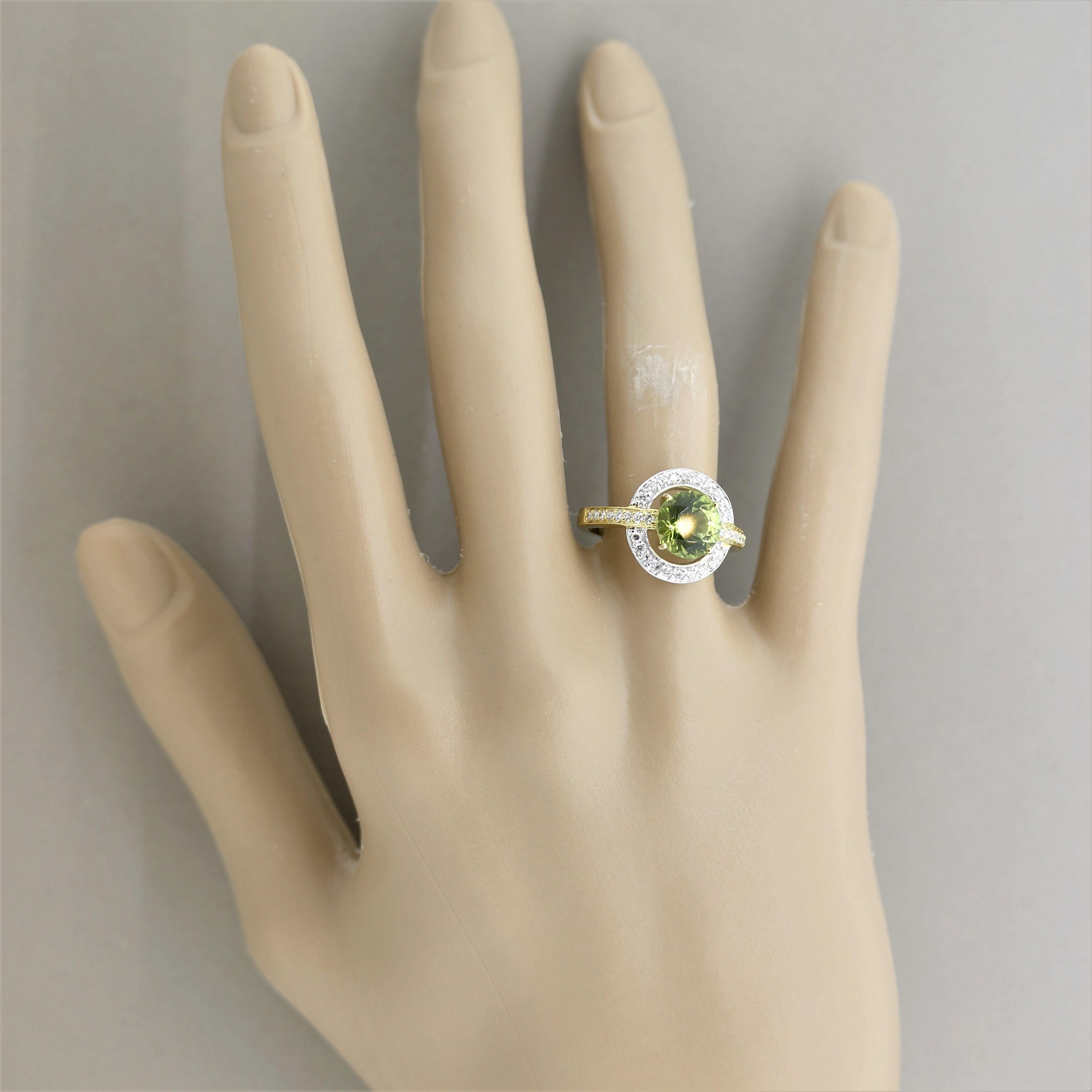 Peridot Diamond Gold Two-Tone Ring For Sale 1
