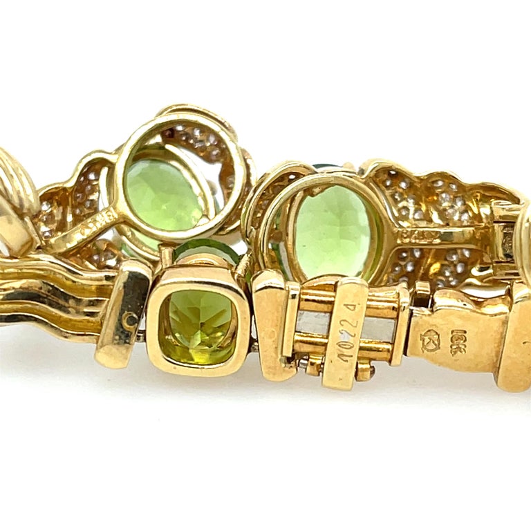 Peridot Diamond Necklace Earring Set Yellow Gold For Sale at 1stDibs
