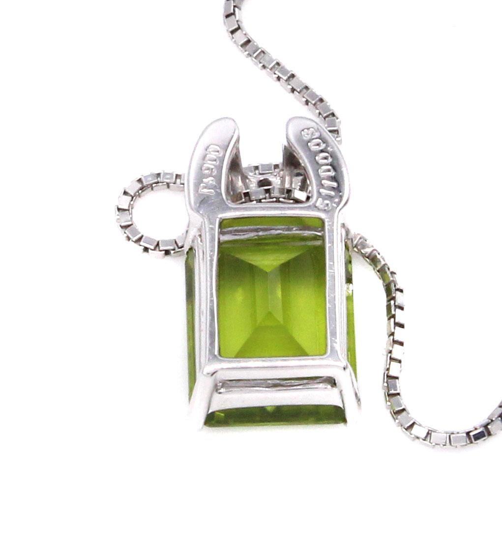 Peridot-Diamant-Platin-Anhänger-Halskette (Moderne)