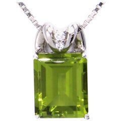 Peridot Diamond Platinum Pendant Necklace