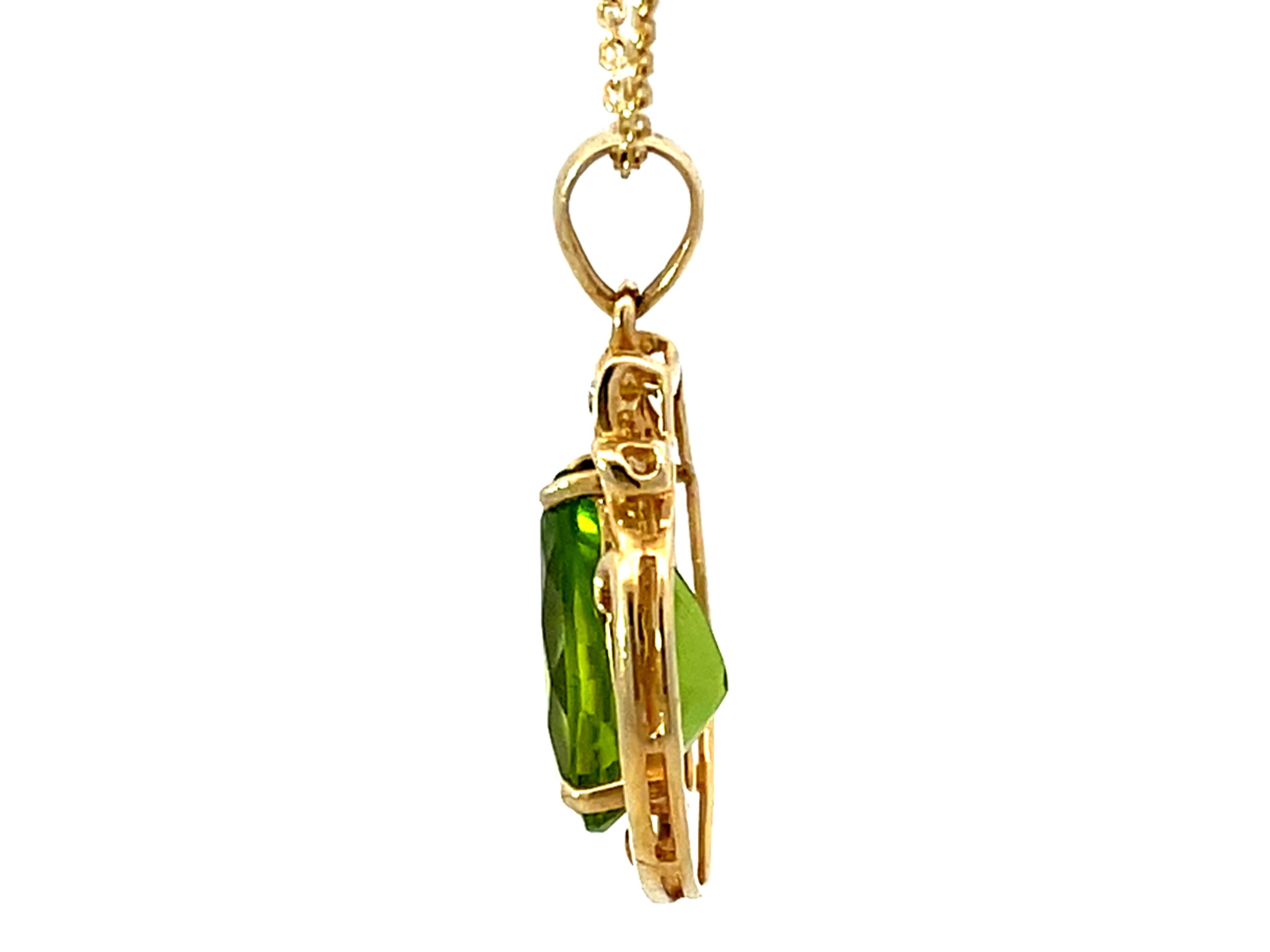 Women's Peridot Diamond Solid 14K Yellow Gold Pendant Necklace For Sale