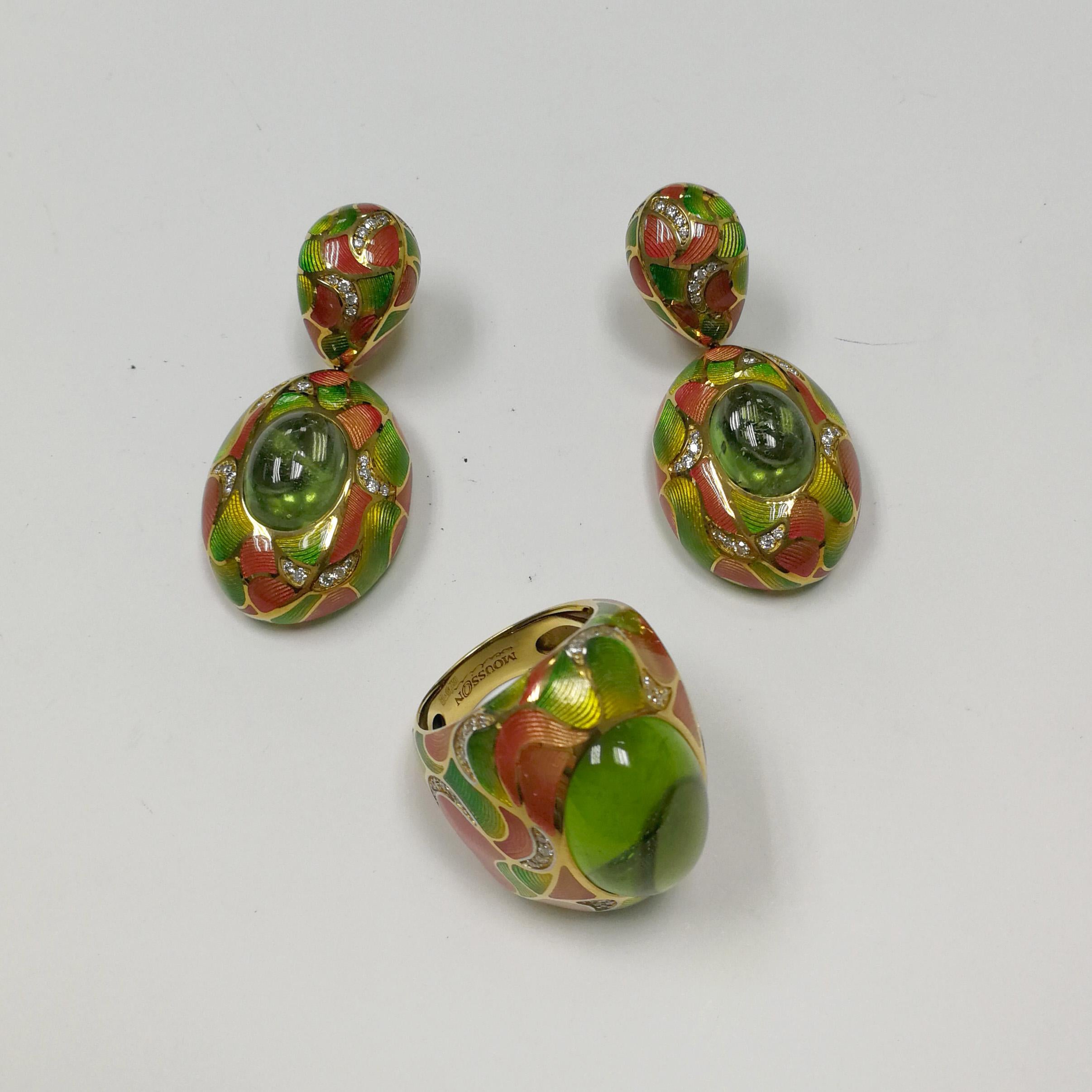 Peridot Diamonds Enamel 18 Karat Yellow Gold Suite In New Condition For Sale In Bangkok, TH