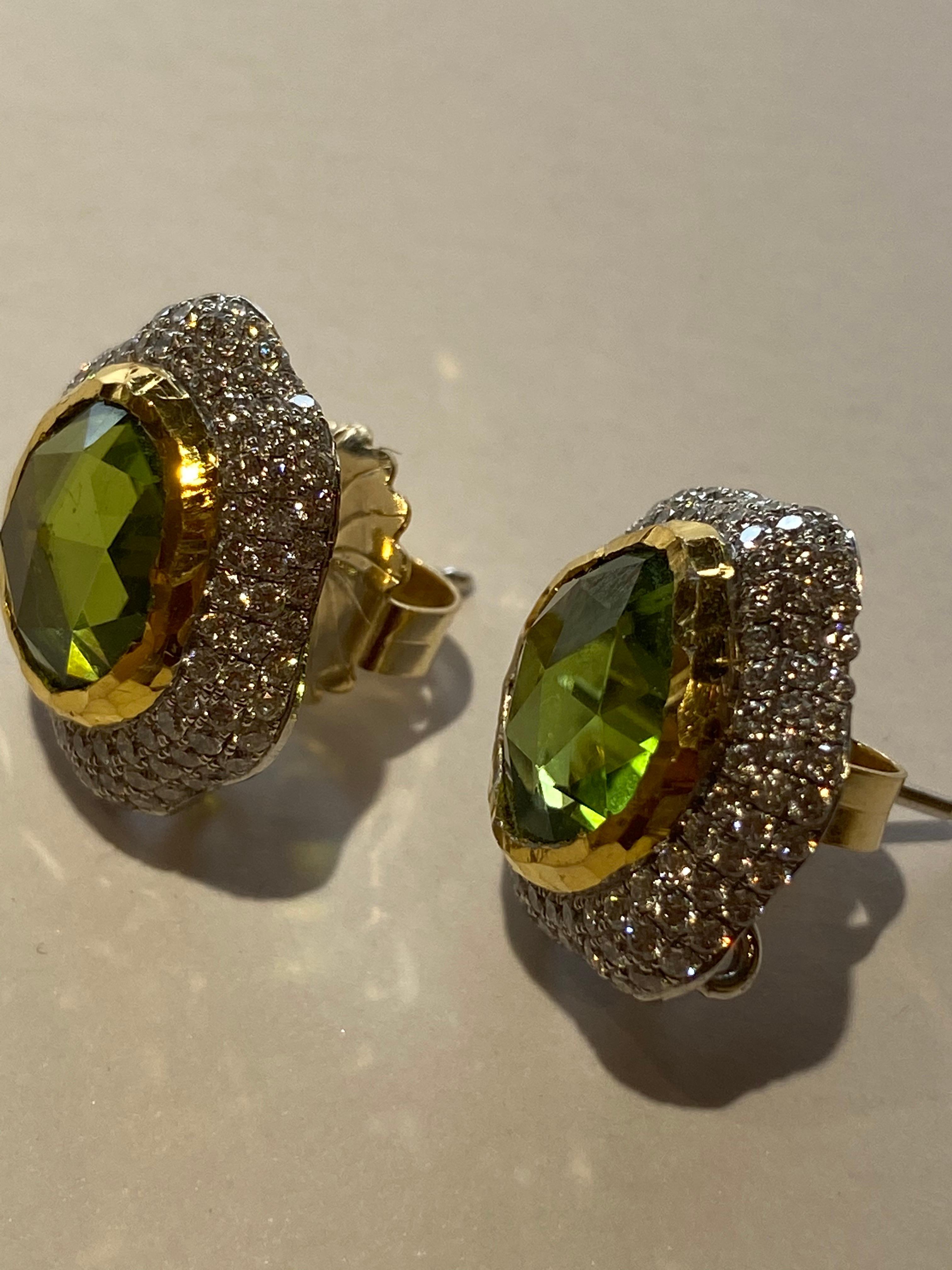 Victor Velyan Peridot Studs with Diamond Accents in 24K Yellow Gold In New Condition For Sale In Jackson, WY