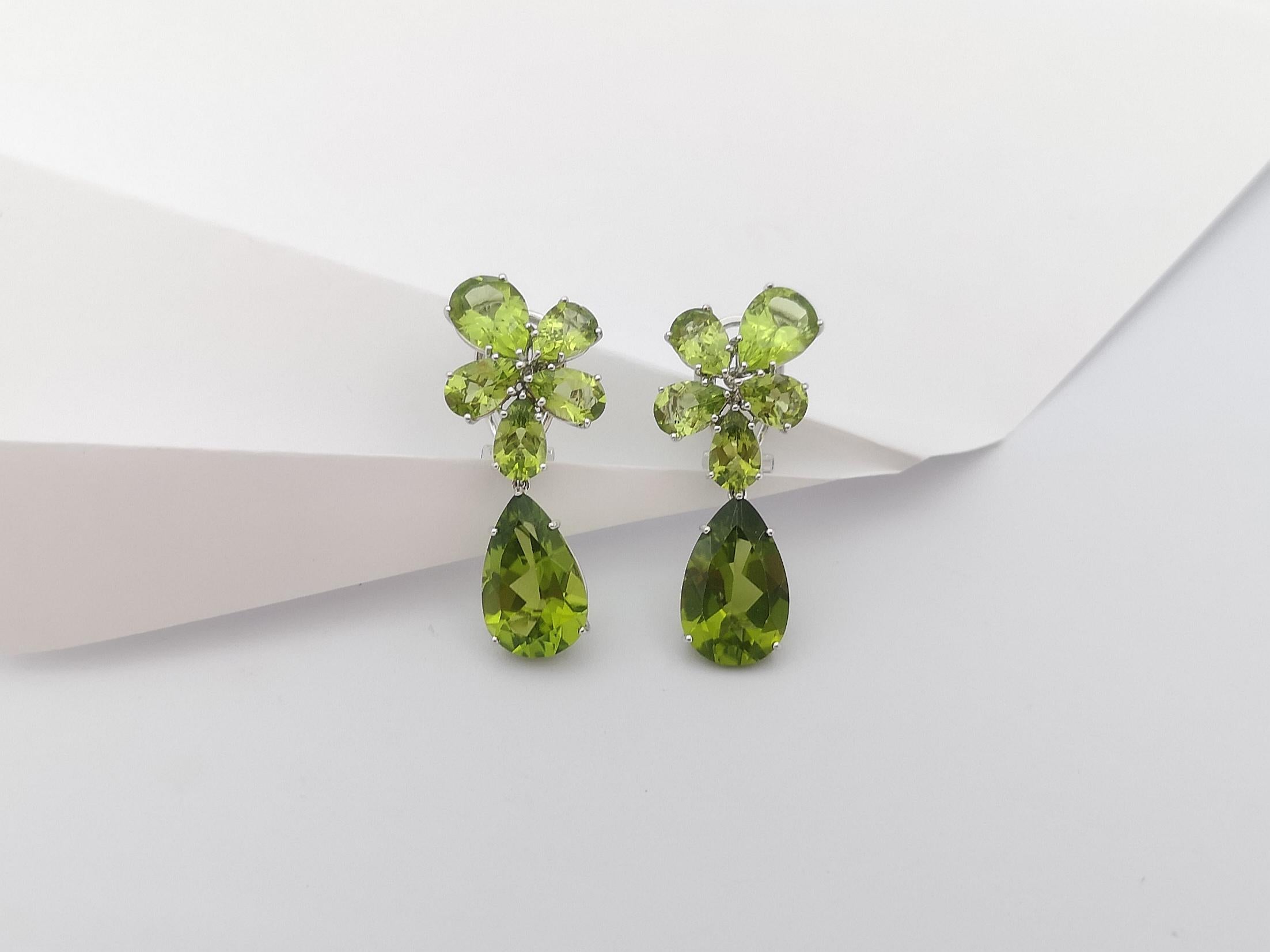 Peridot Earrings Set in 18 Karat White Gold Settings For Sale 1