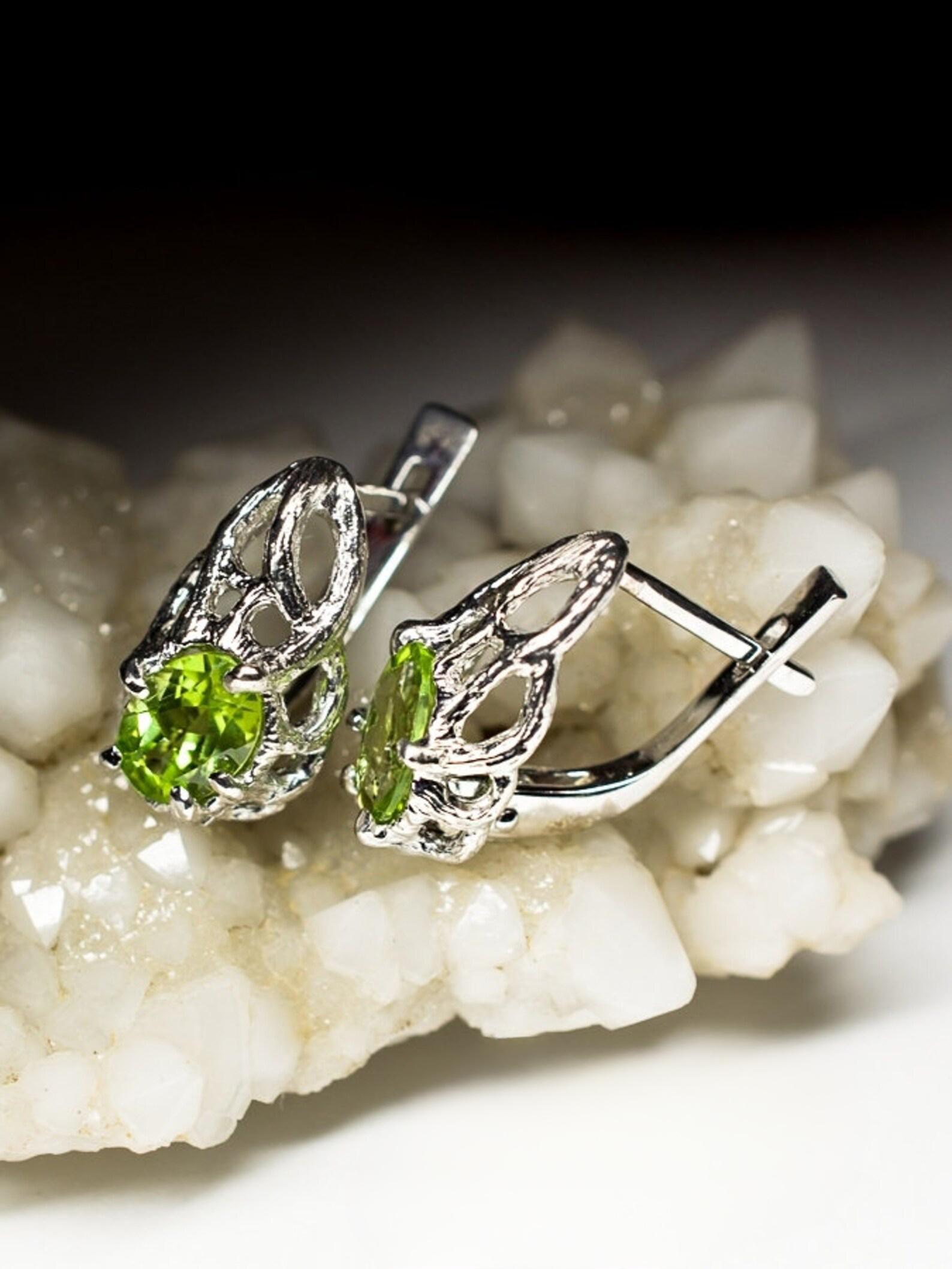 da uomo o donna Orecchini di peridoto in argento Oval Green Olivine Regalo per la festa della mamma 3.5ct gemma lei in vendita