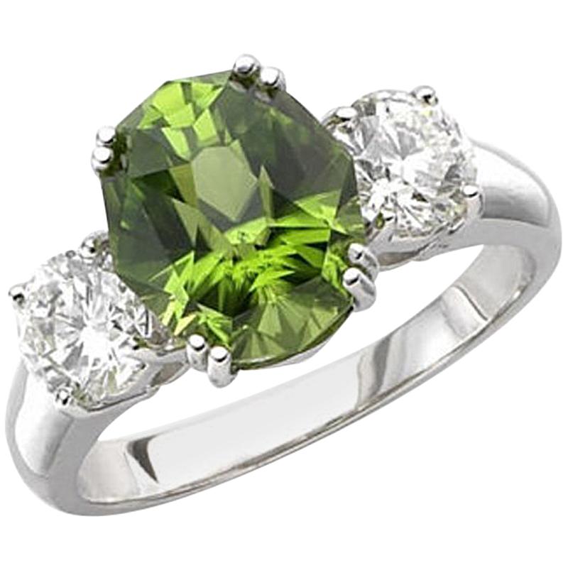 Peridot Engagement Ring, Set with Diamonds in 18 Karat Yellow Gold, 4.5 Carat For Sale
