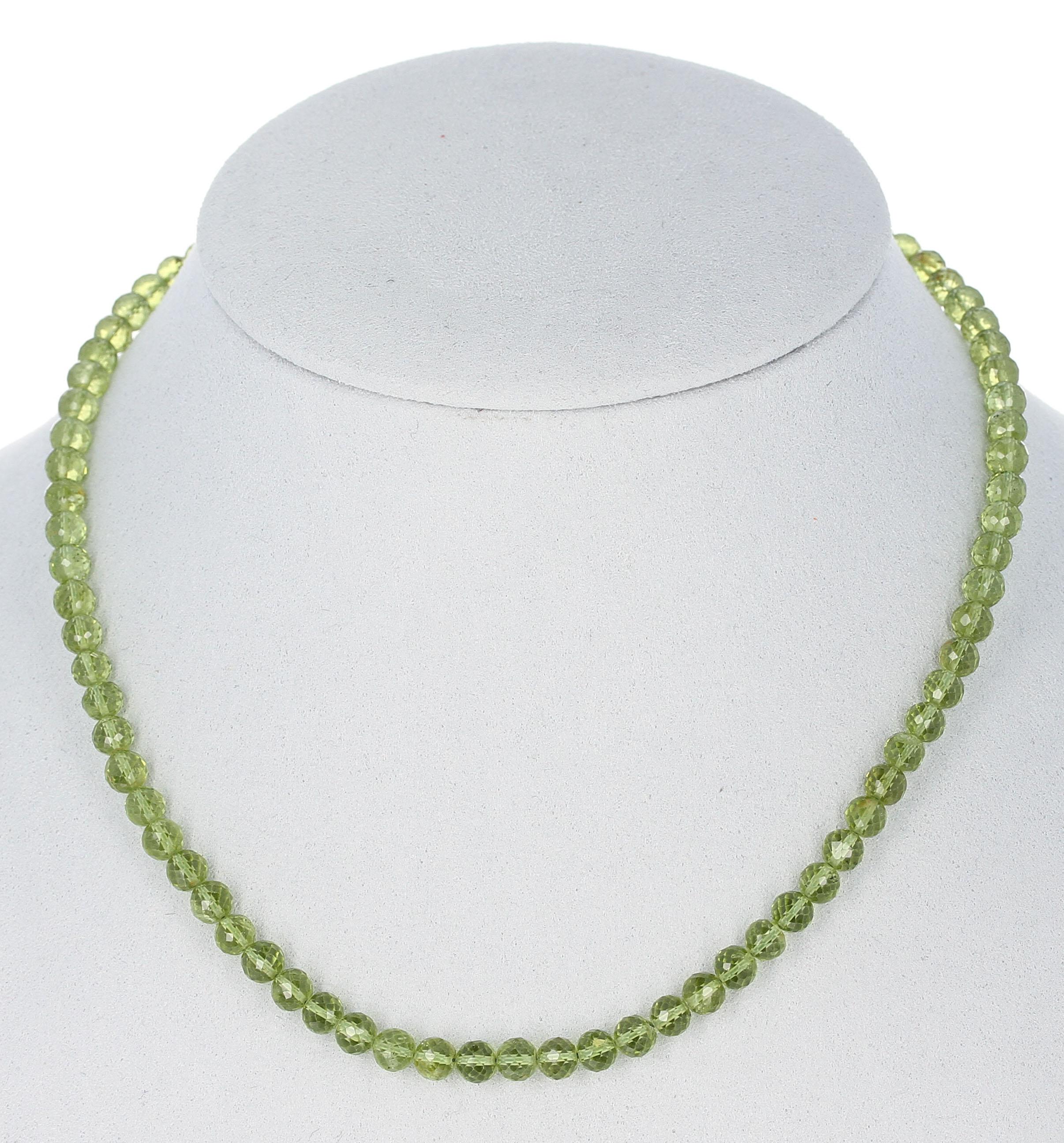 peridot bead necklace