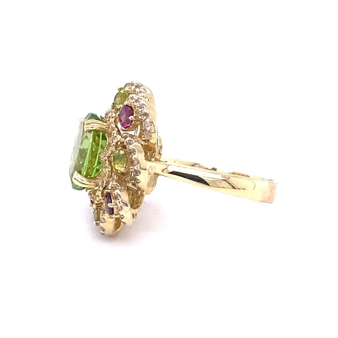 Contemporary 6.20 Carat Peridot Garnet White Sapphire Yellow Gold Cocktail Ring For Sale