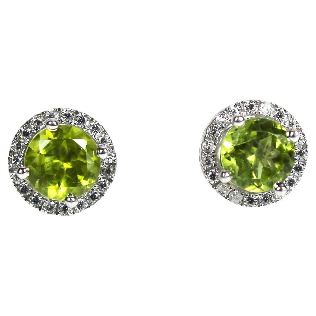 Boucles d'oreilles en pierre de péridot en vente