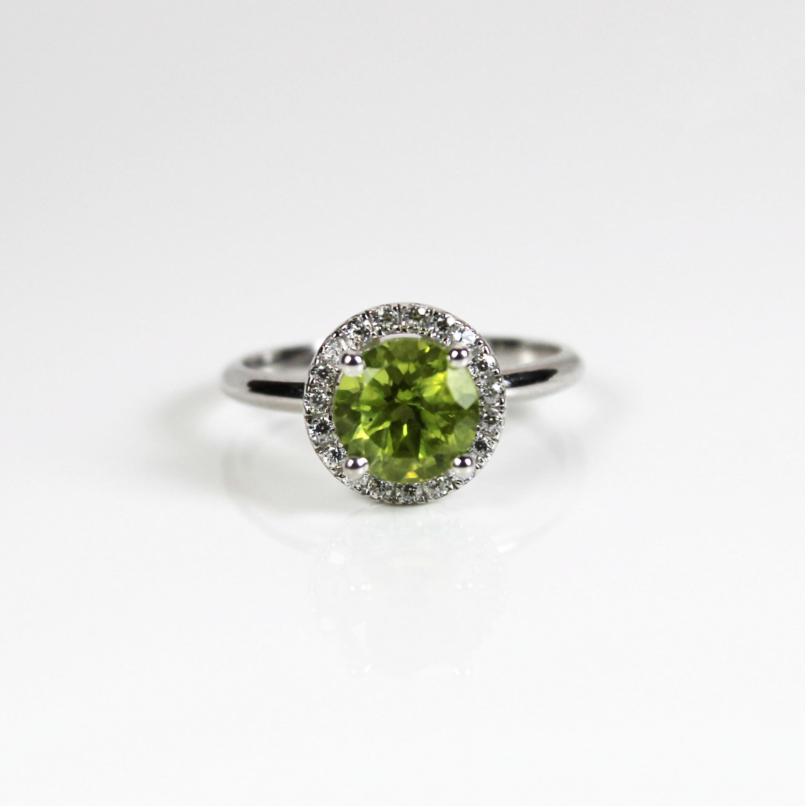 Peridot Gemstone Halo Ring In New Condition For Sale In Vadgam, GJ