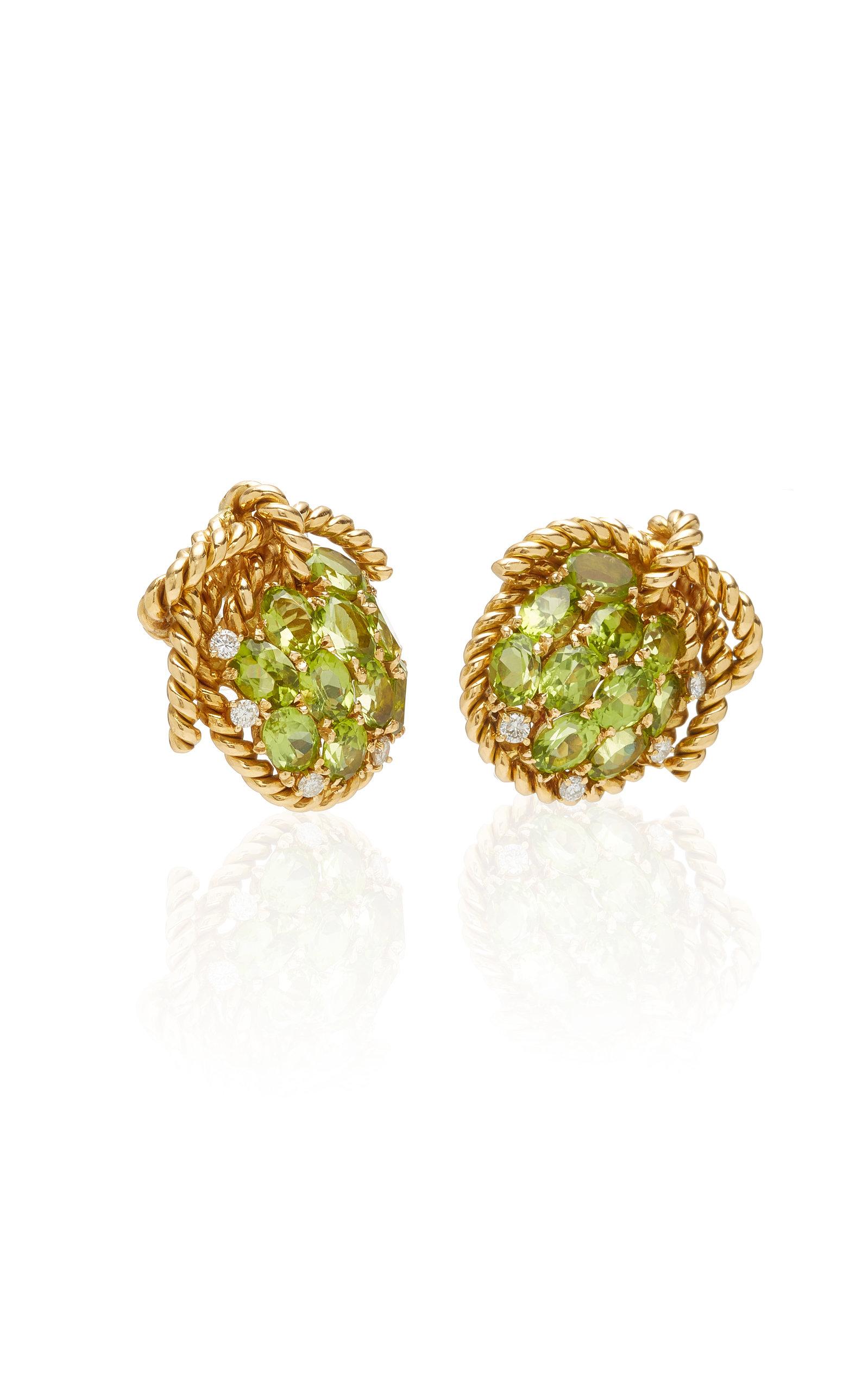 Peridot Gold Grape Earclips In Good Condition For Sale In New York, NY