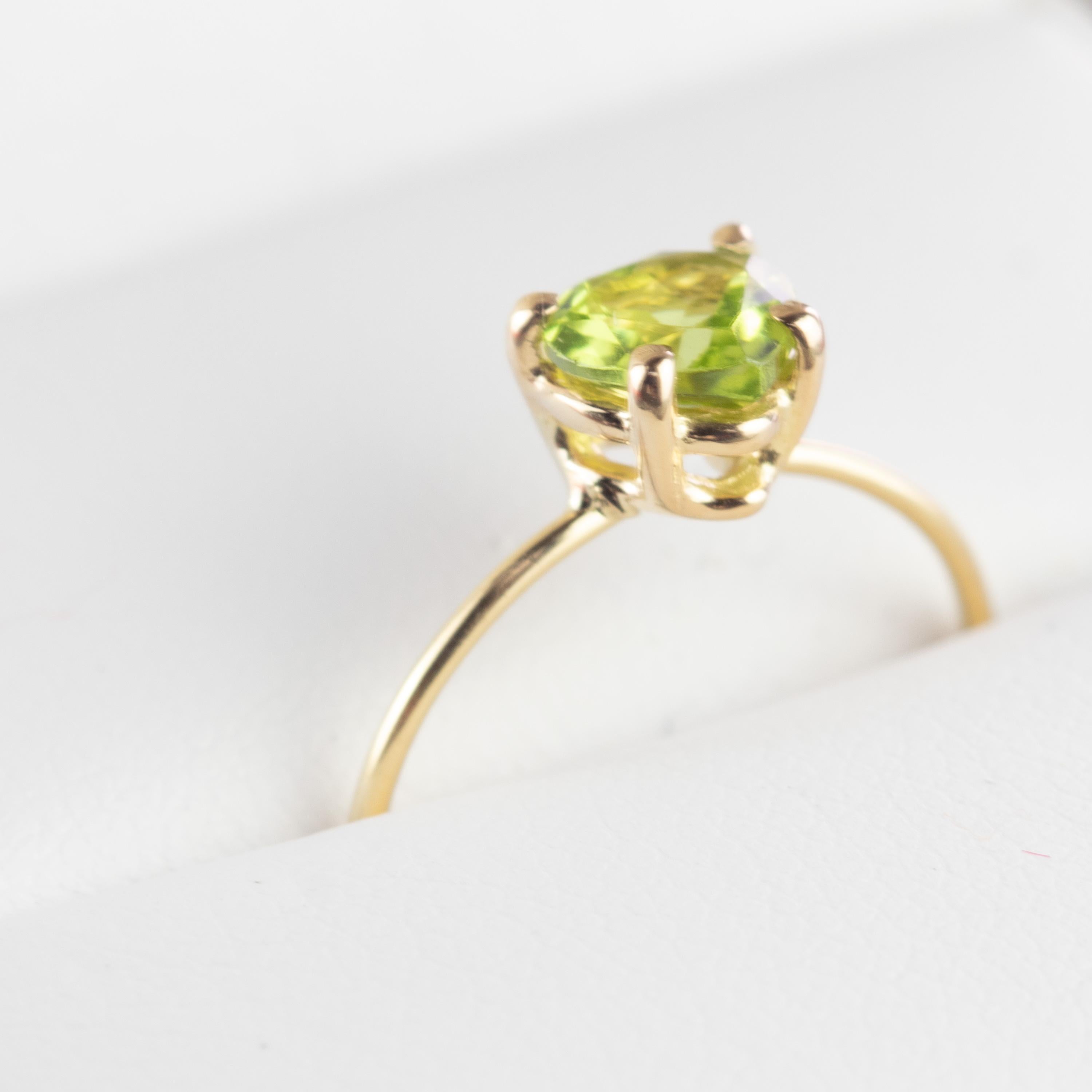 Peridoto Corazón Verde Oro Amarillo 18 Kilates Esperanza Amor Cóctel Anillo Romántico Chic en venta 4