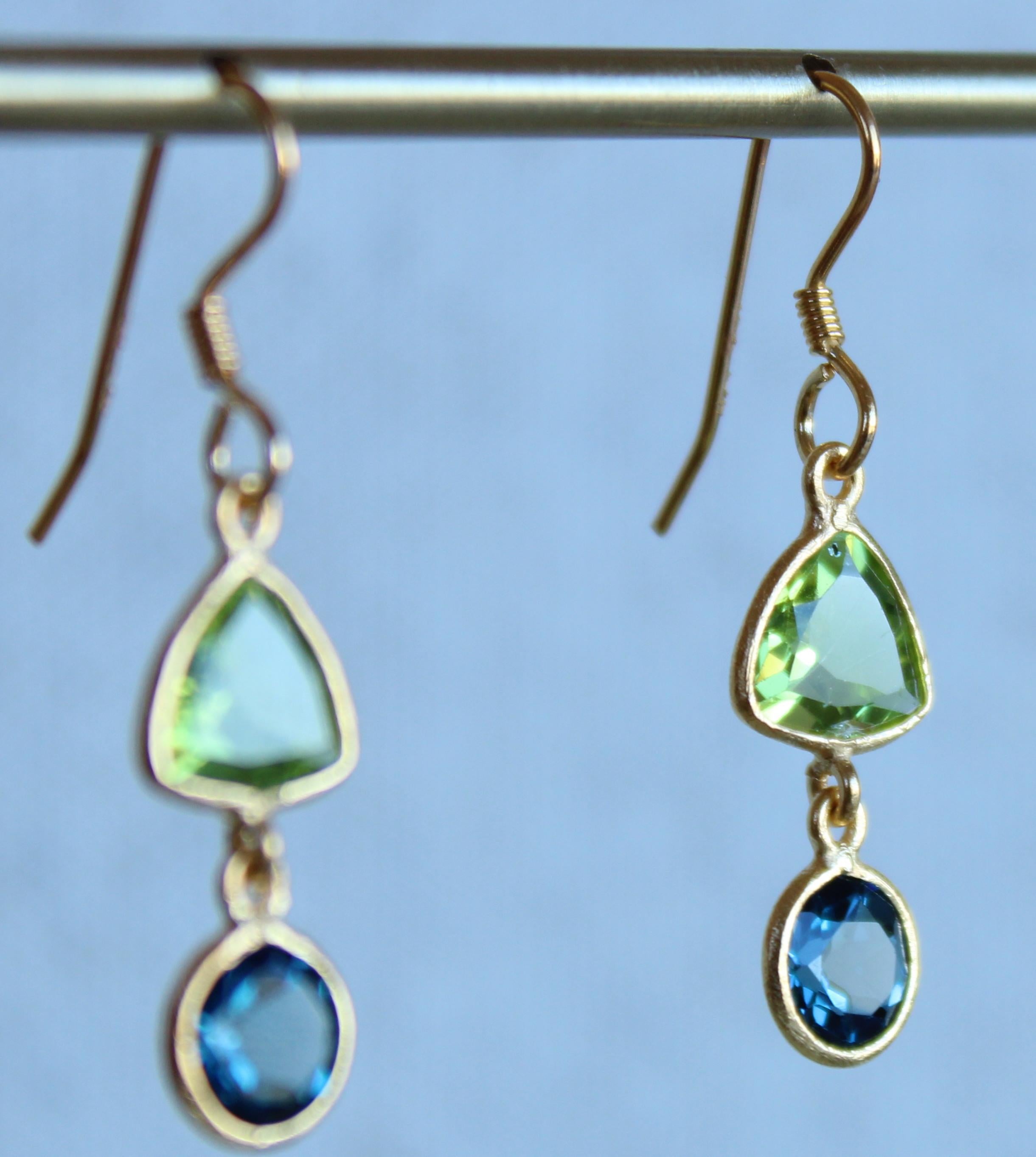 Peridot & London Blue Topaz 14K Gold French Wire Two Stone Dangle Earrings In New Condition For Sale In Amagansett, NY