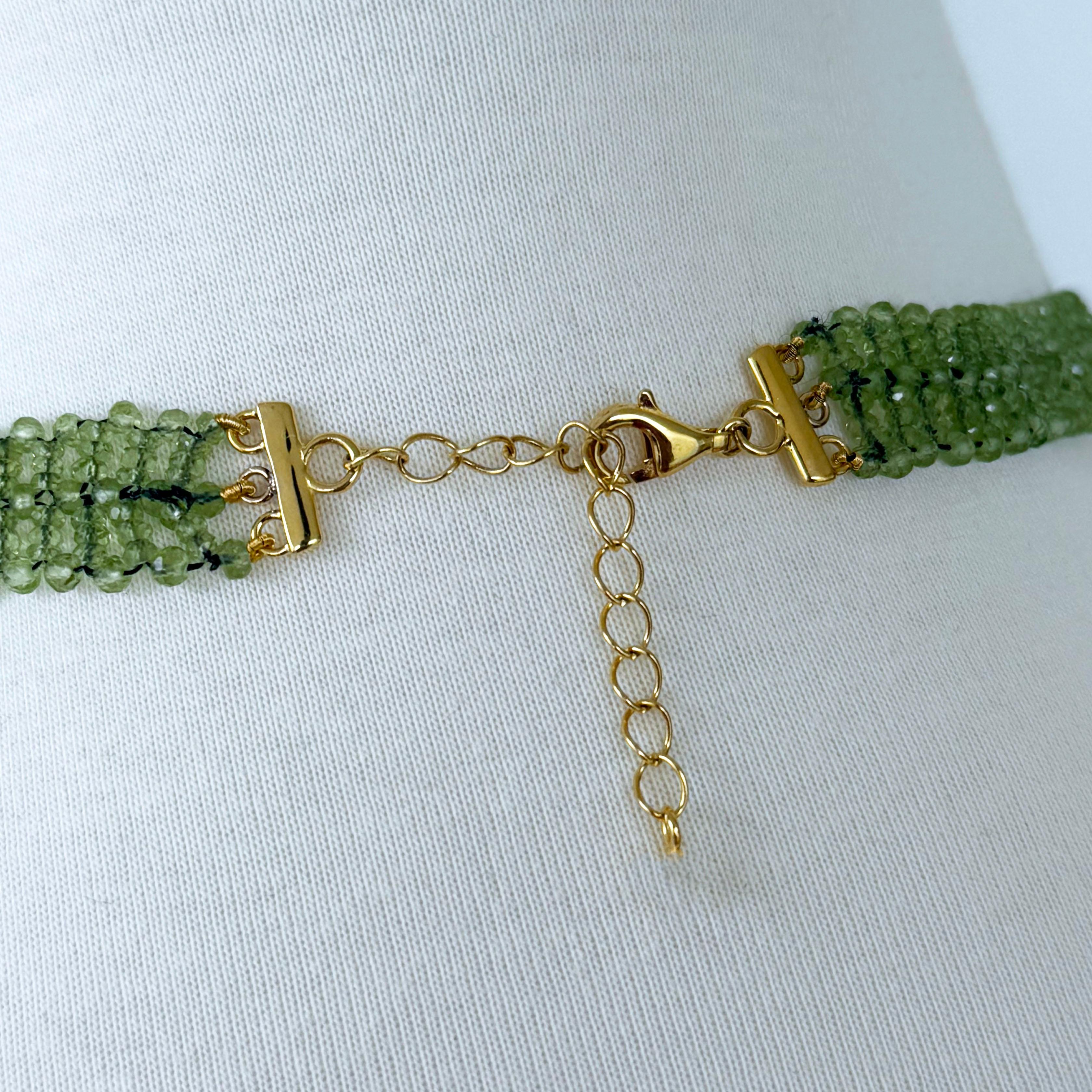 Collana intrecciata con peridoto, mosaico e placcata oro 18k In condizioni Nuovo in vendita a Los Angeles, CA