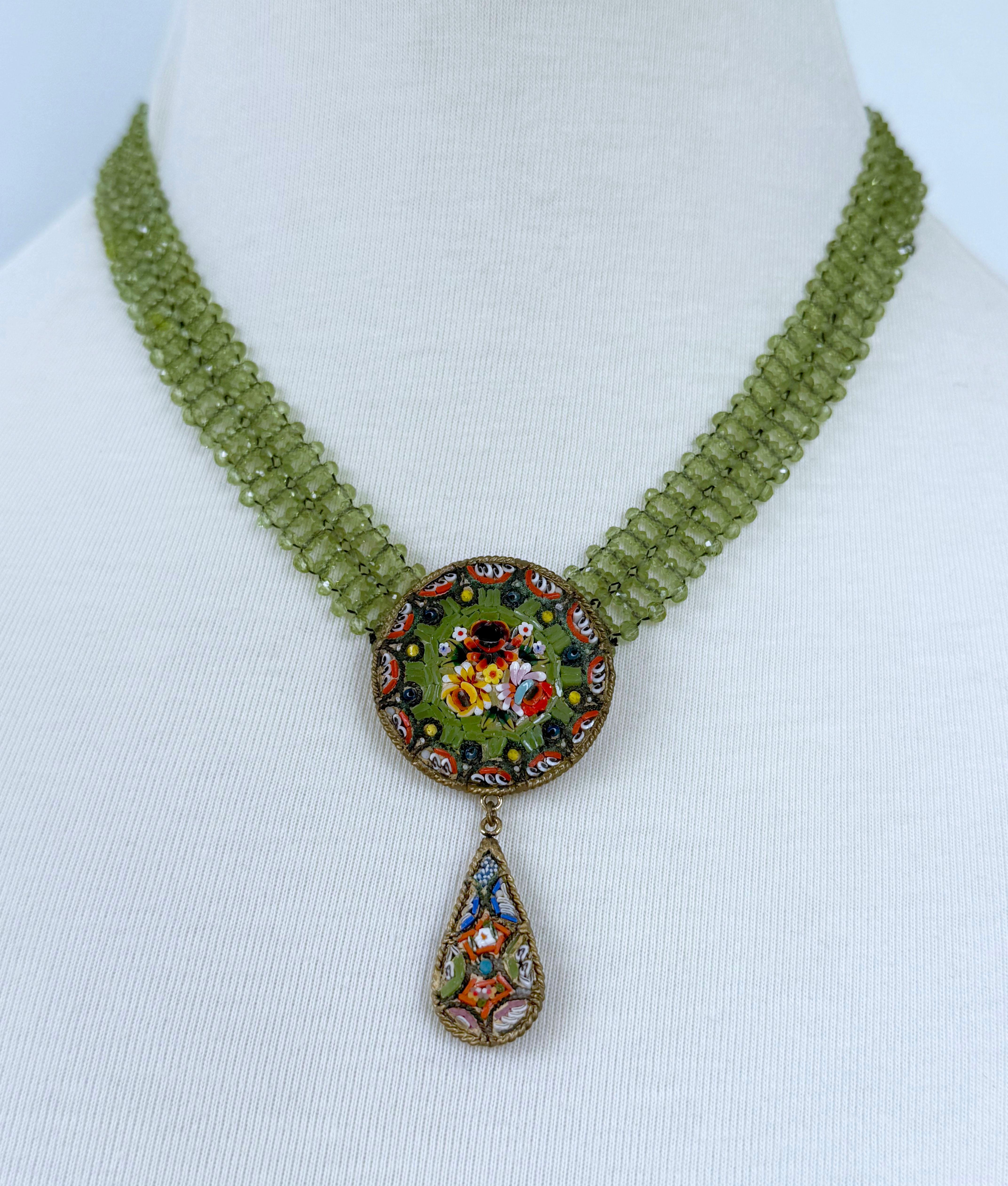 Collana intrecciata con peridoto, mosaico e placcata oro 18k in vendita 1