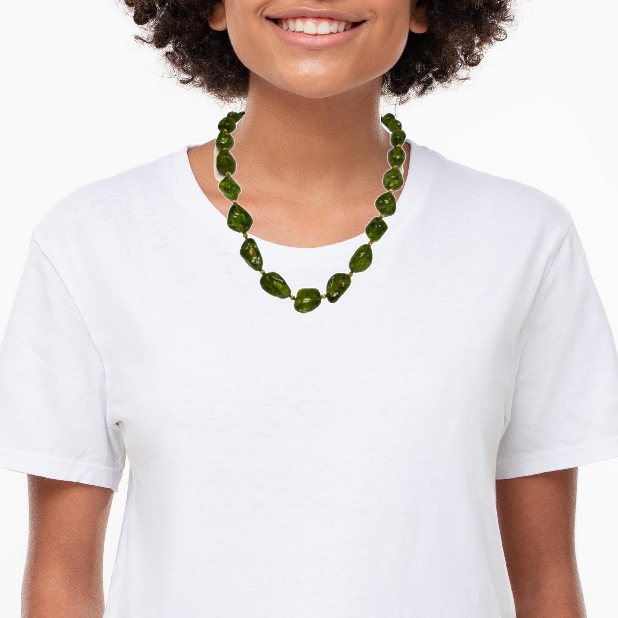 Artisan Peridot Nugget Bead Necklace, 580 Carats with Yellow Gold Clasp, 23.5 Inches For Sale