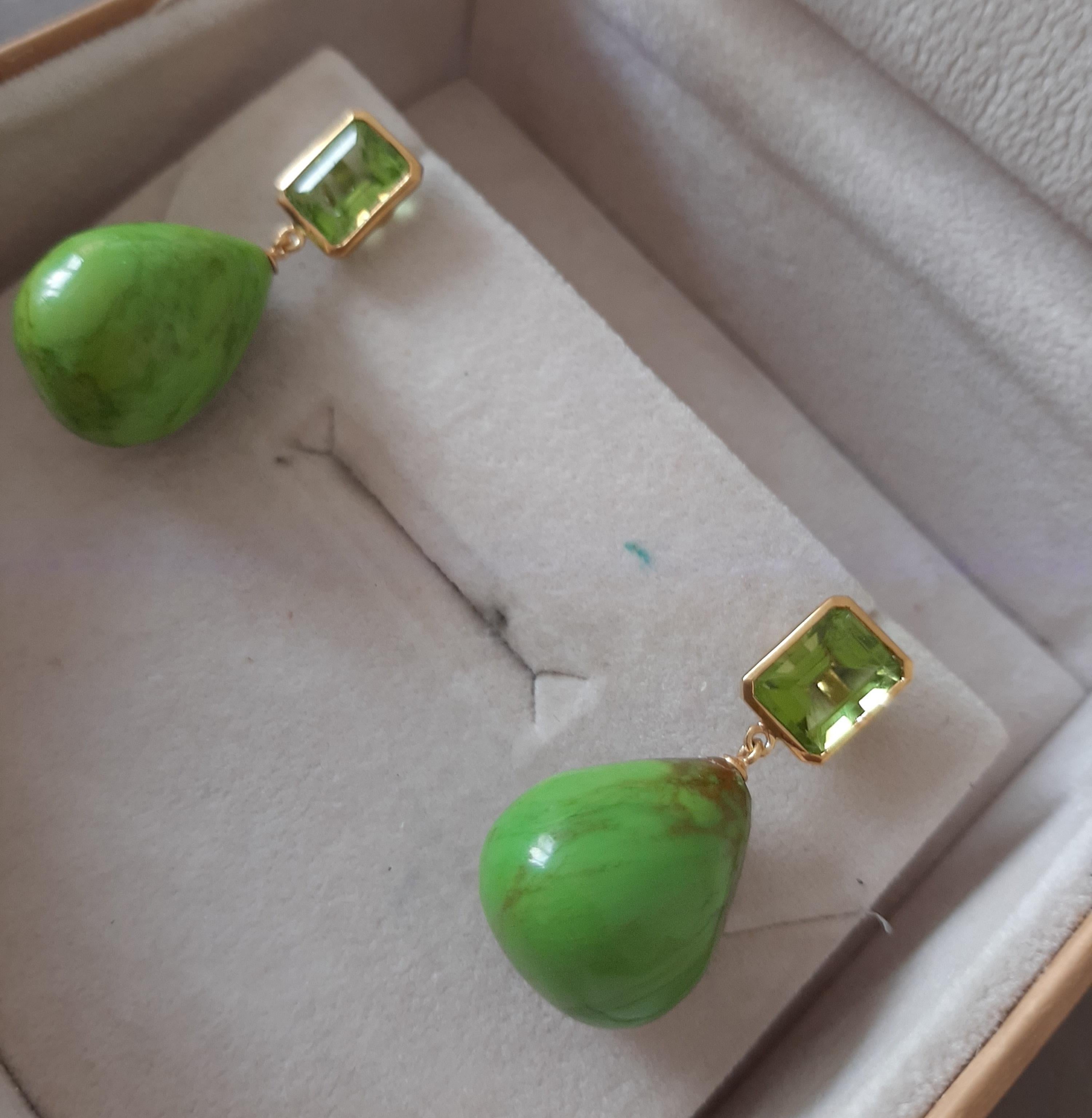 Péridot Octogone Turquoise verte du Turkménistan Gouttes  Or jaune massif 14k en vente 1