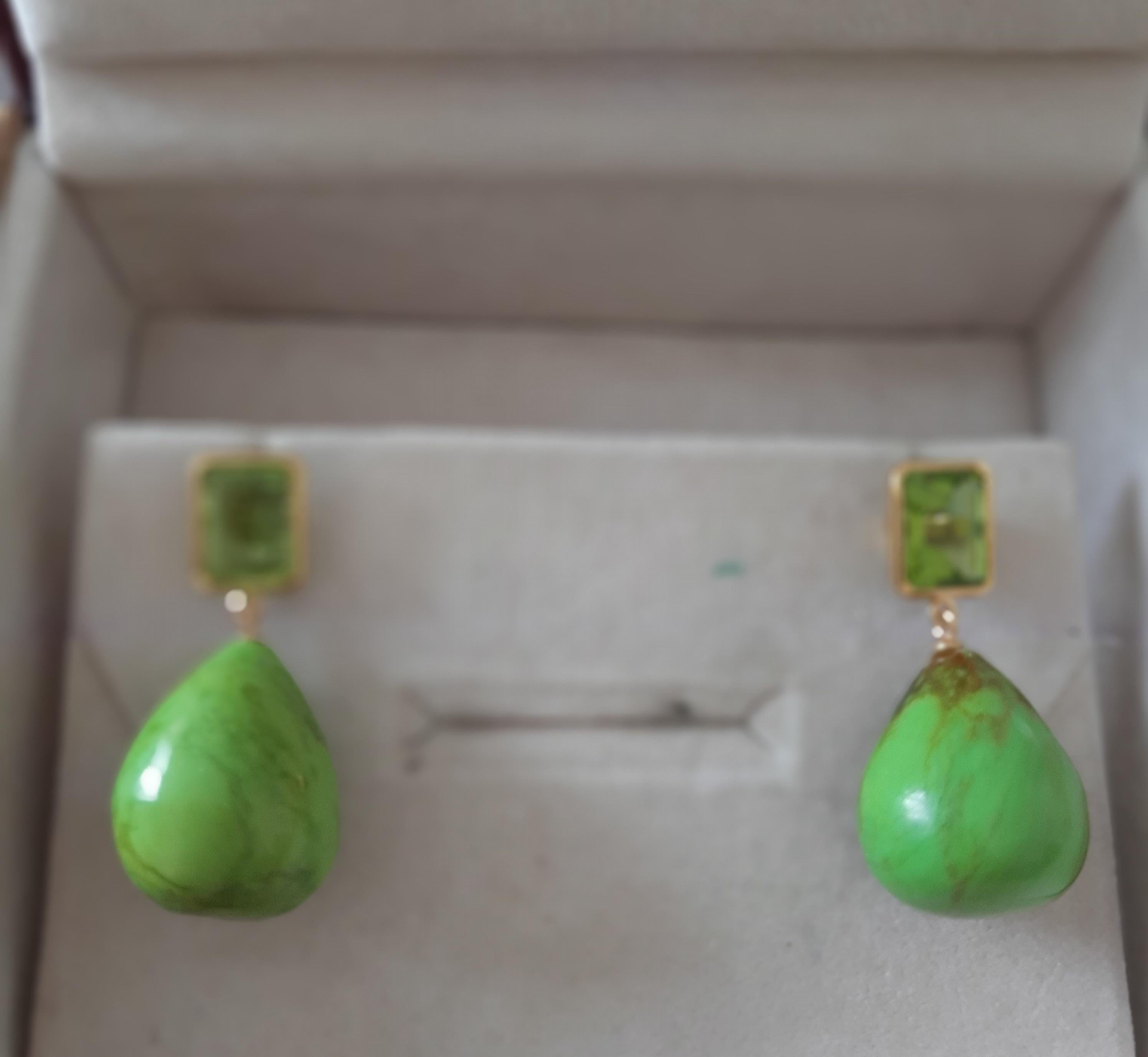 Péridot Octogone Turquoise verte du Turkménistan Gouttes  Or jaune massif 14k en vente 2