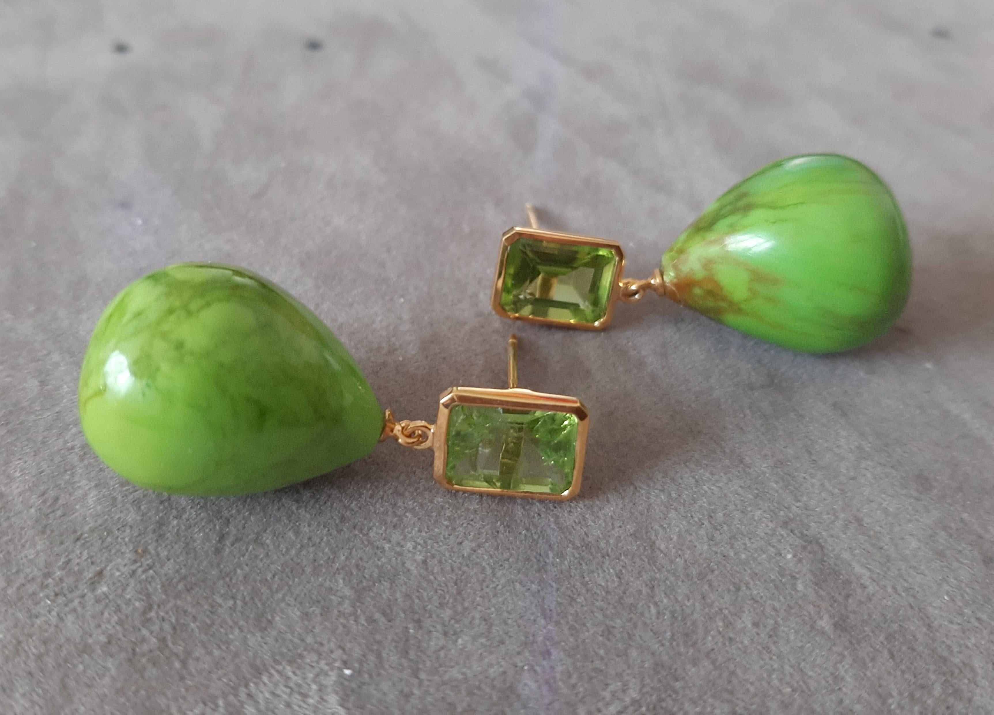 Péridot Octogone Turquoise verte du Turkménistan Gouttes  Or jaune massif 14k en vente 3