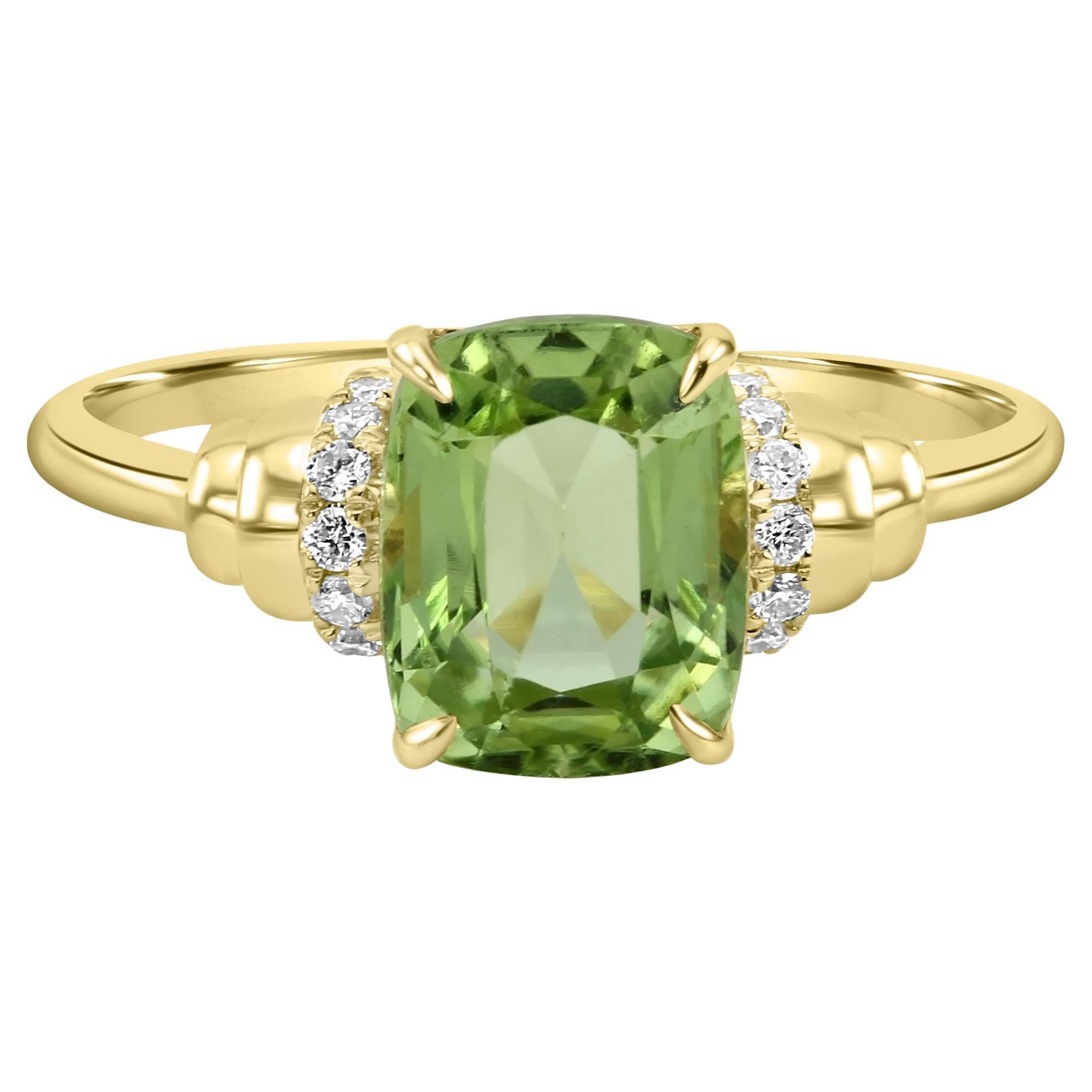 Peridot White Diamond Round 14 Karat Gold Engagement Cocktail Fashion Ring