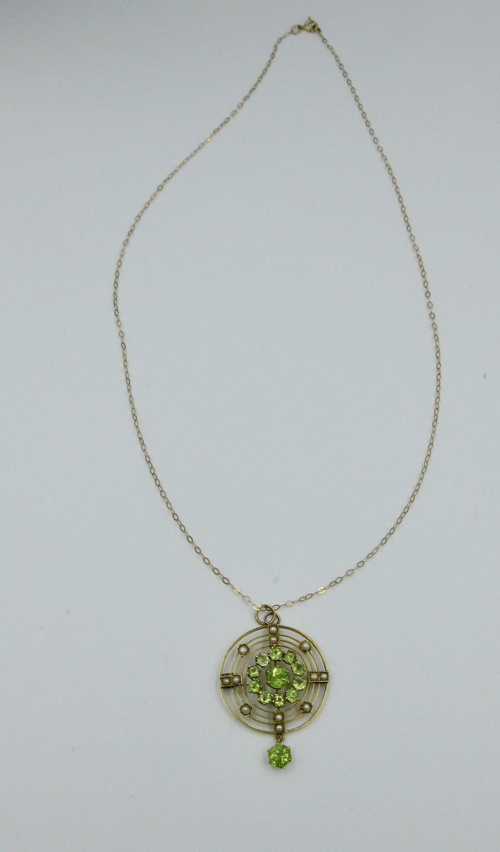 Peridot Pearl Lavaliere Pendant Necklace Victorian Edwardian 9 Carat Gold 2