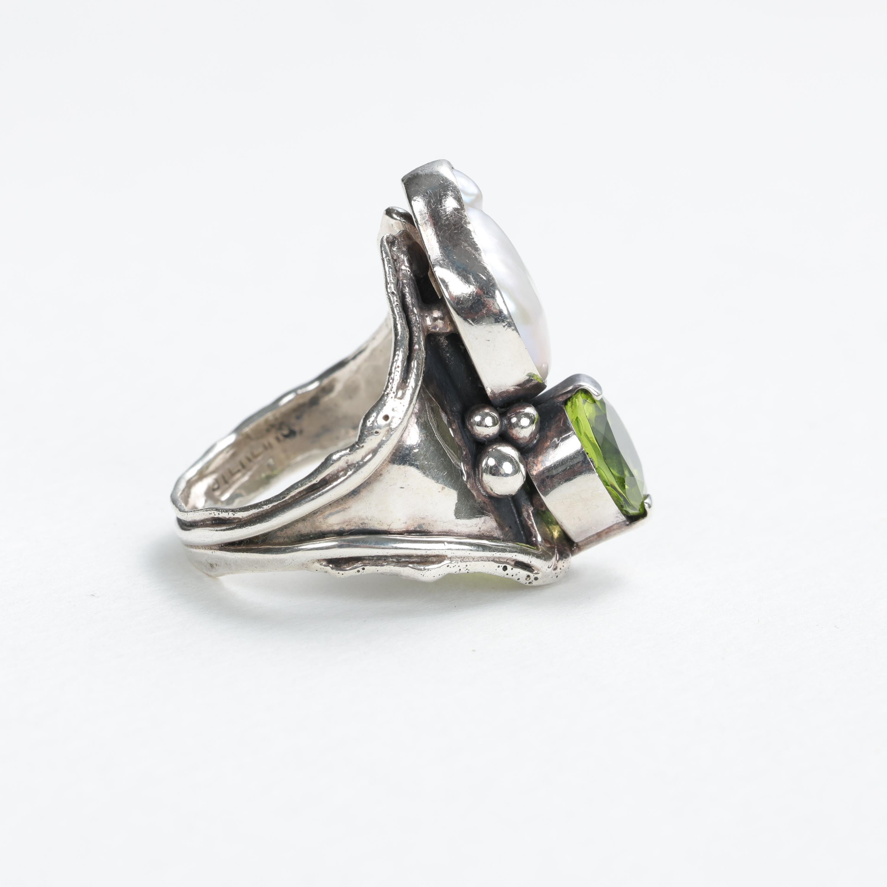 Peridot, Pearl, Silver Ring, Midcentury In Excellent Condition For Sale In Southbury, CT