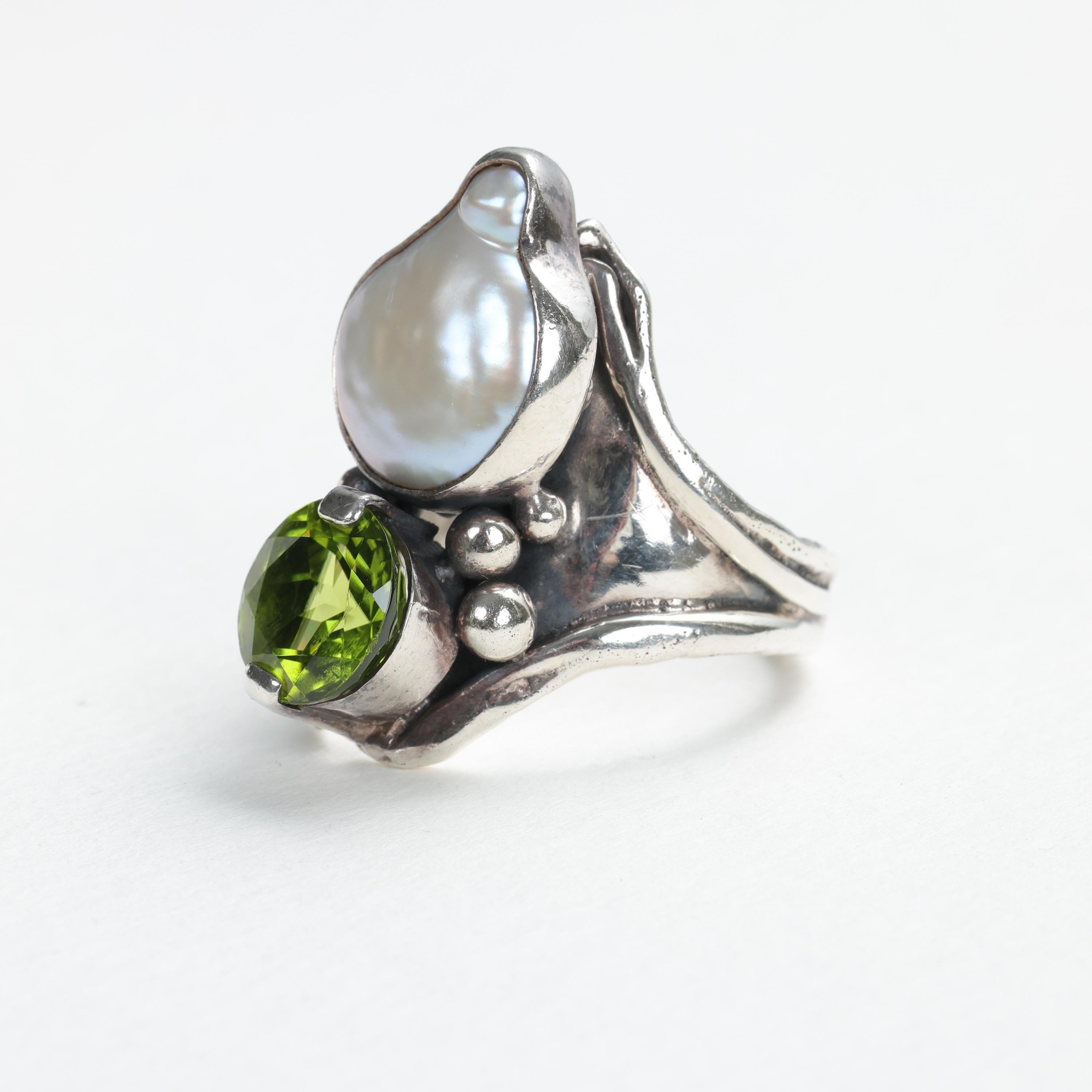 Women's or Men's Peridot, Pearl, Silver Ring, Midcentury For Sale