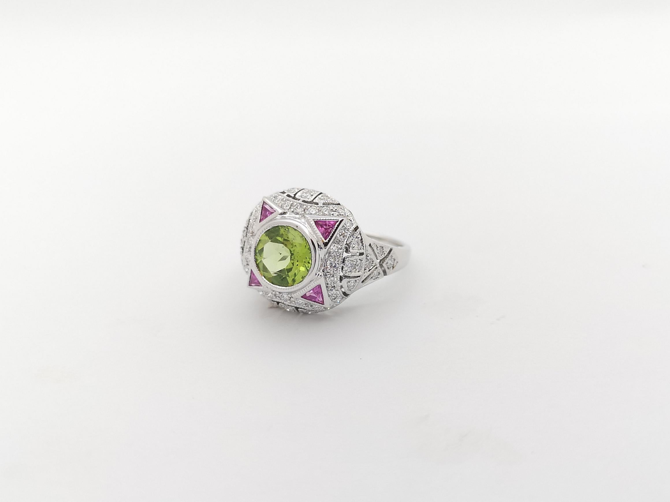 Peridot, Pink Sapphire and Diamond Ring set in 18K White Gold Settings For Sale 3