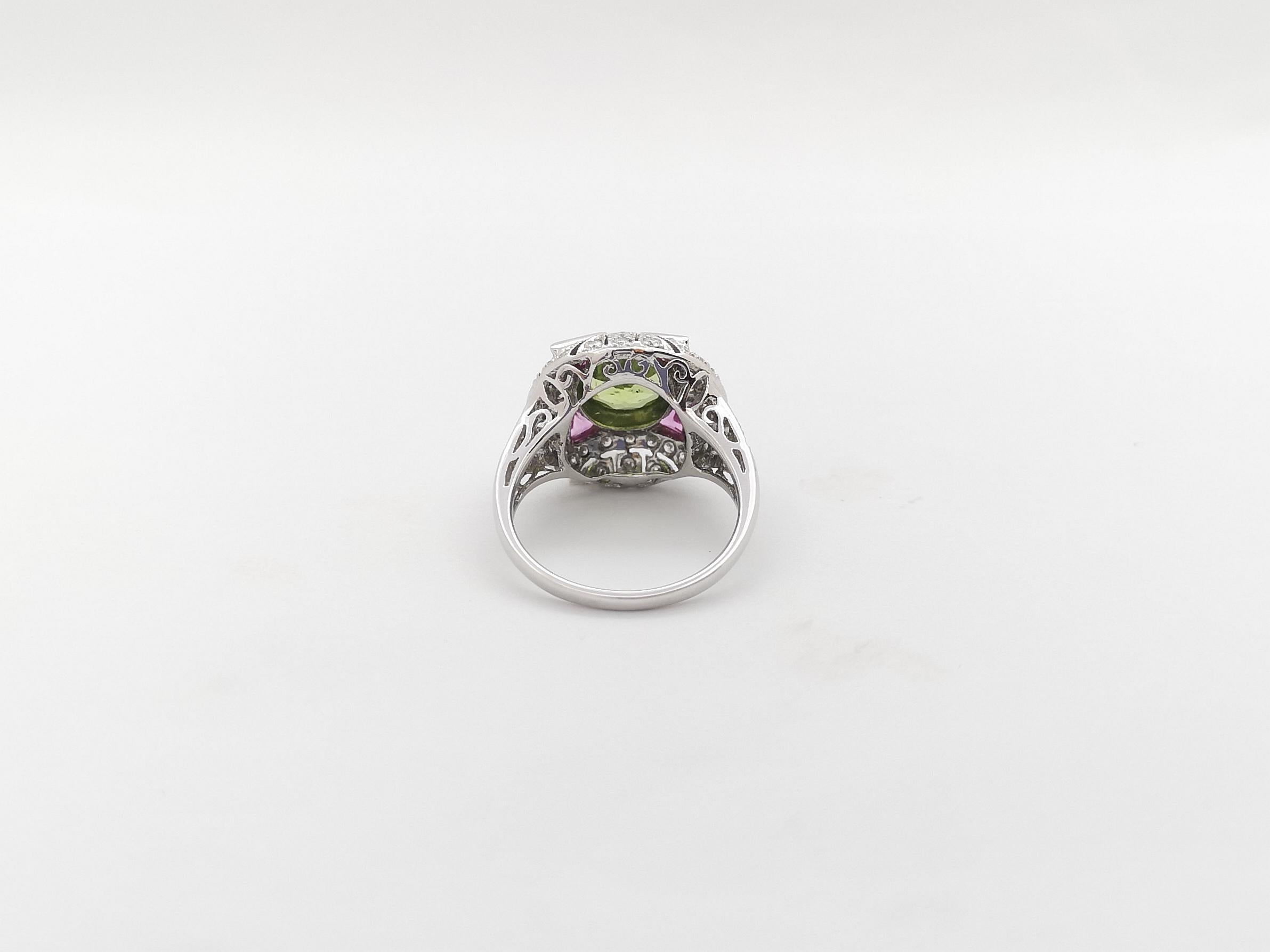 Peridot, Pink Sapphire and Diamond Ring set in 18K White Gold Settings For Sale 4