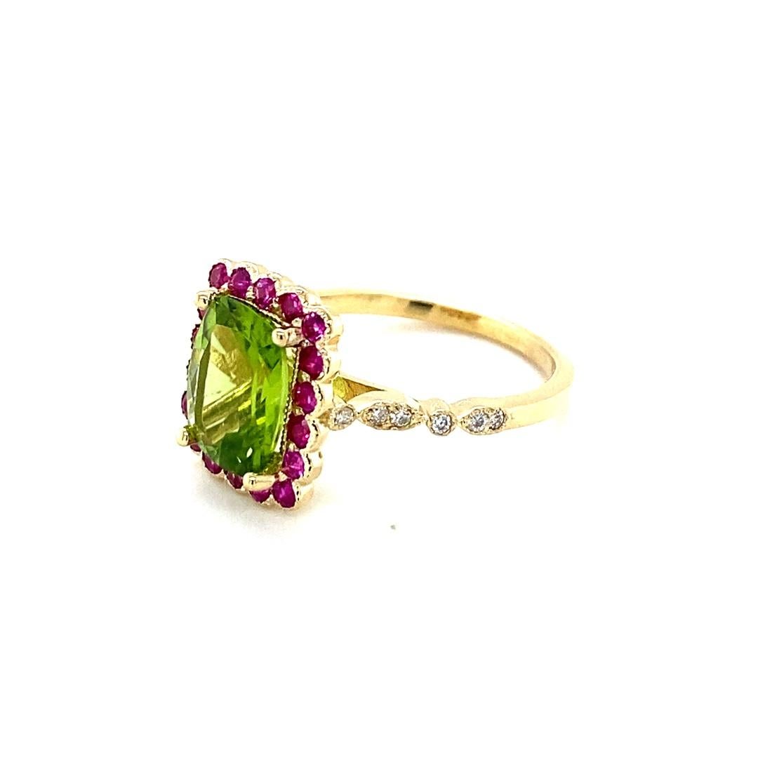 Contemporary Peridot Pink Sapphire and Diamond Yellow Gold Cocktail Ring For Sale