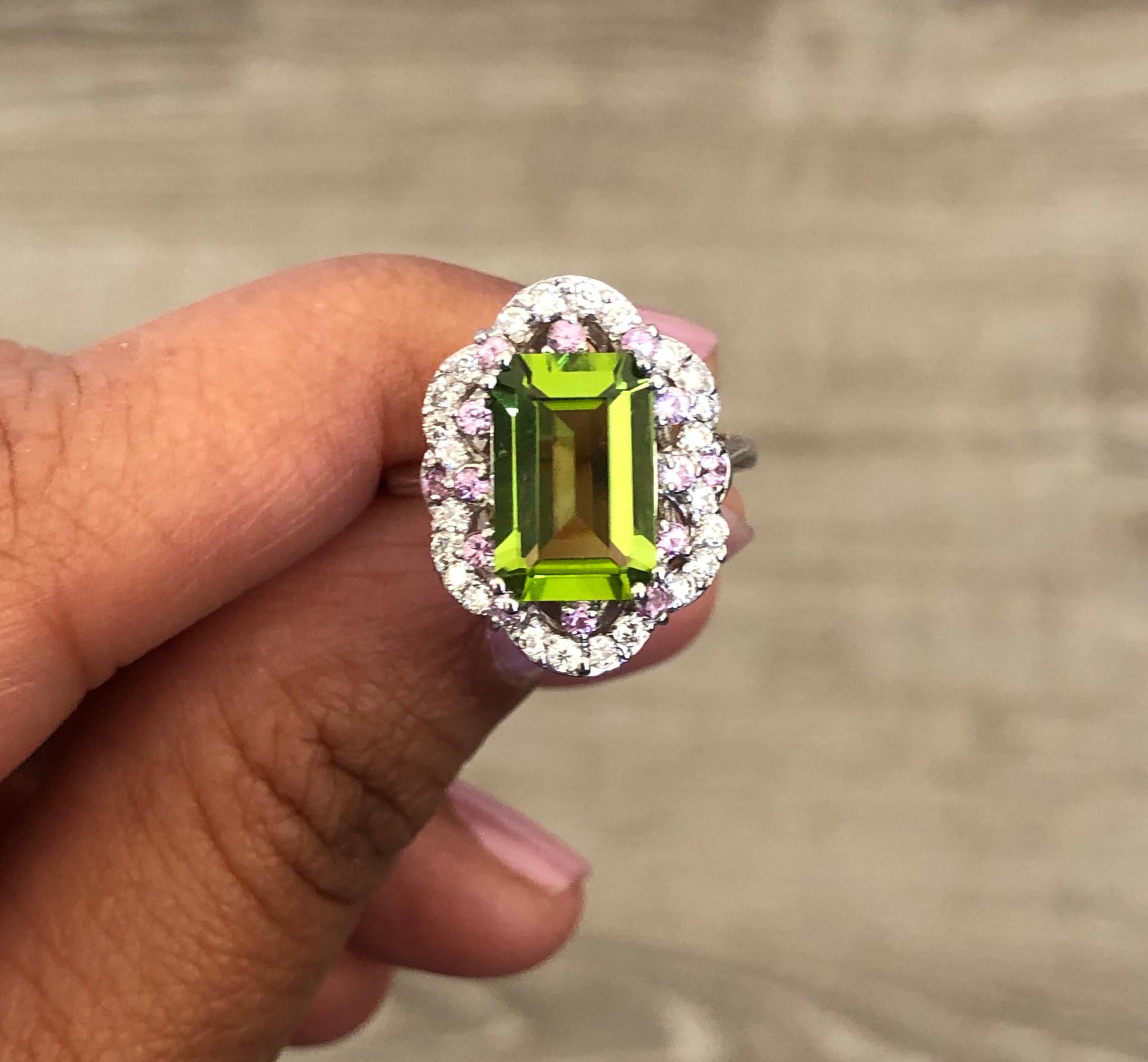 4.86 Carats Peridot Pink Sapphire Diamond 14 Karat Yellow Gold Cocktail Ring In New Condition For Sale In Los Angeles, CA