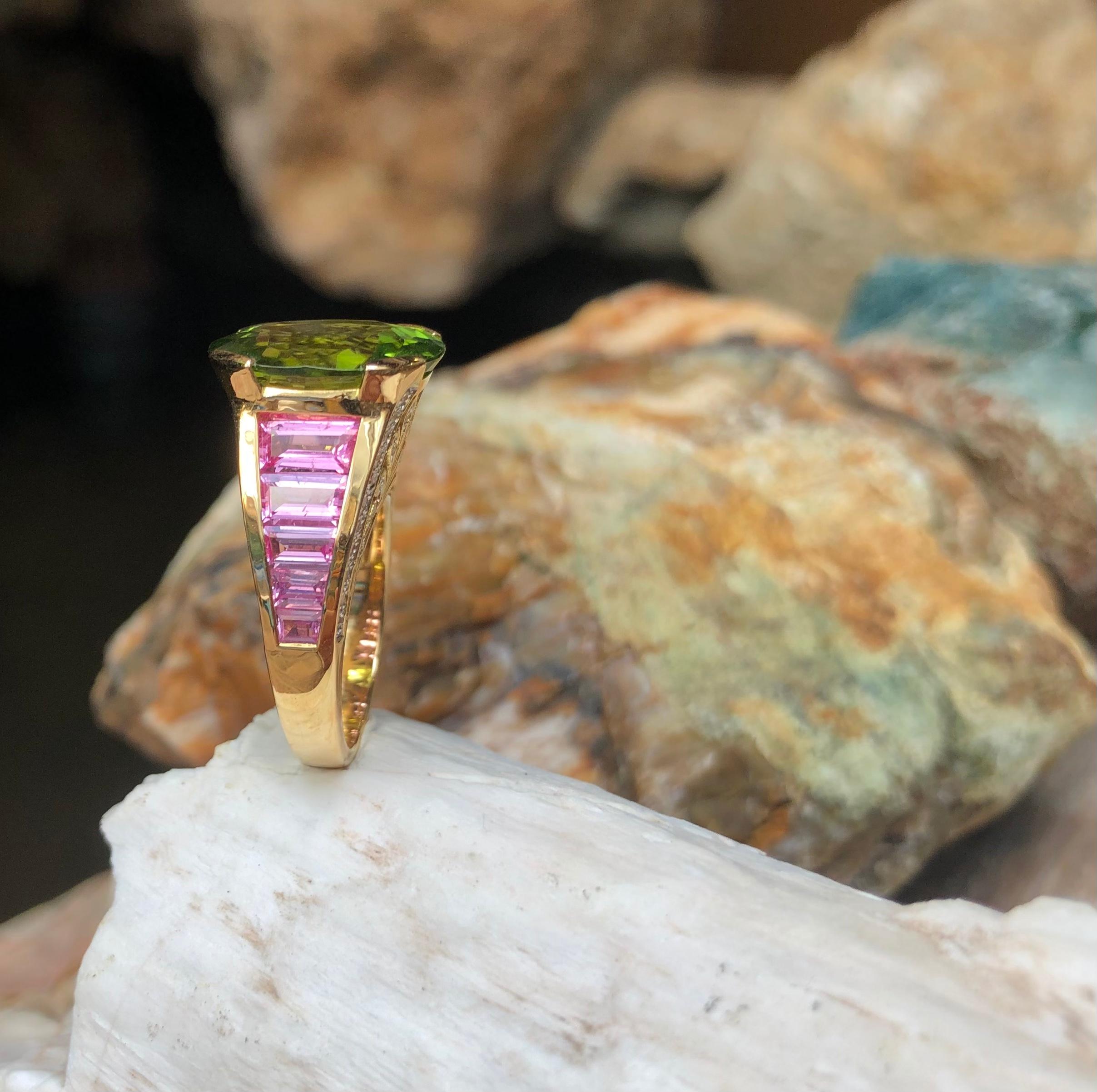 Peridot, Pink Sapphire with Diamond Ring Set in 18 Karat Gold Settings For Sale 12