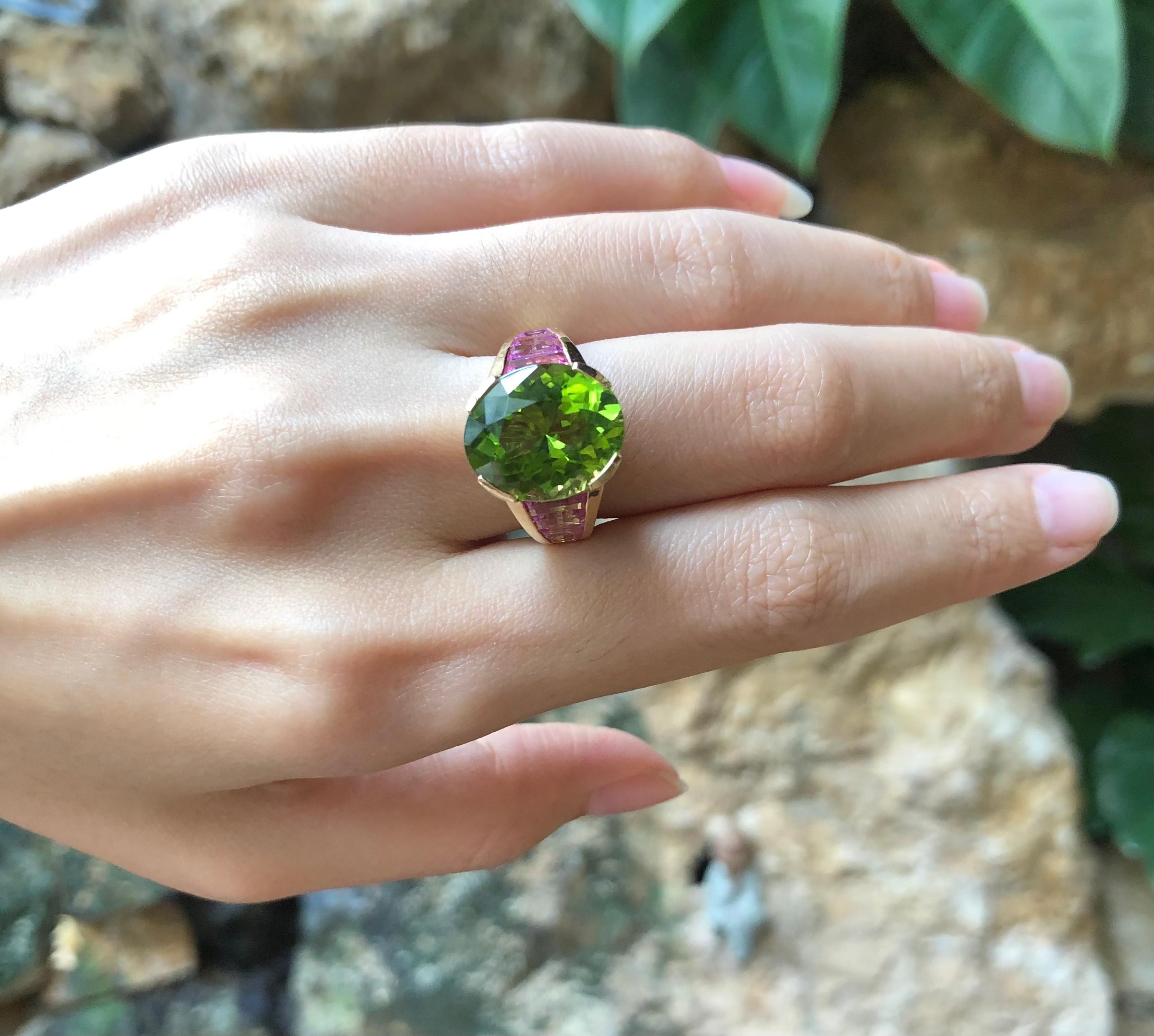 Peridot, Pink Sapphire with Diamond Ring Set in 18 Karat Gold Settings For Sale 2