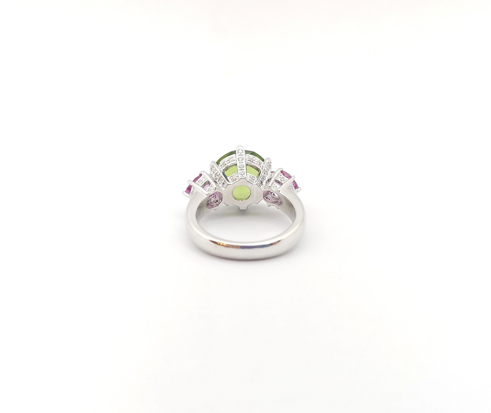 Peridot, rosa Saphir mit Diamantring aus 18 Karat Weißgold im Angebot 6