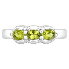 Peridot Ring 0.5 Carats Sterling Silver