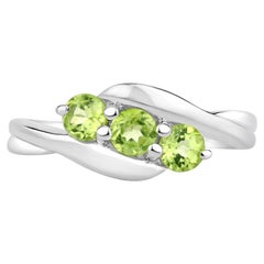 Peridot Ring 0.7 Carats Sterling Silver