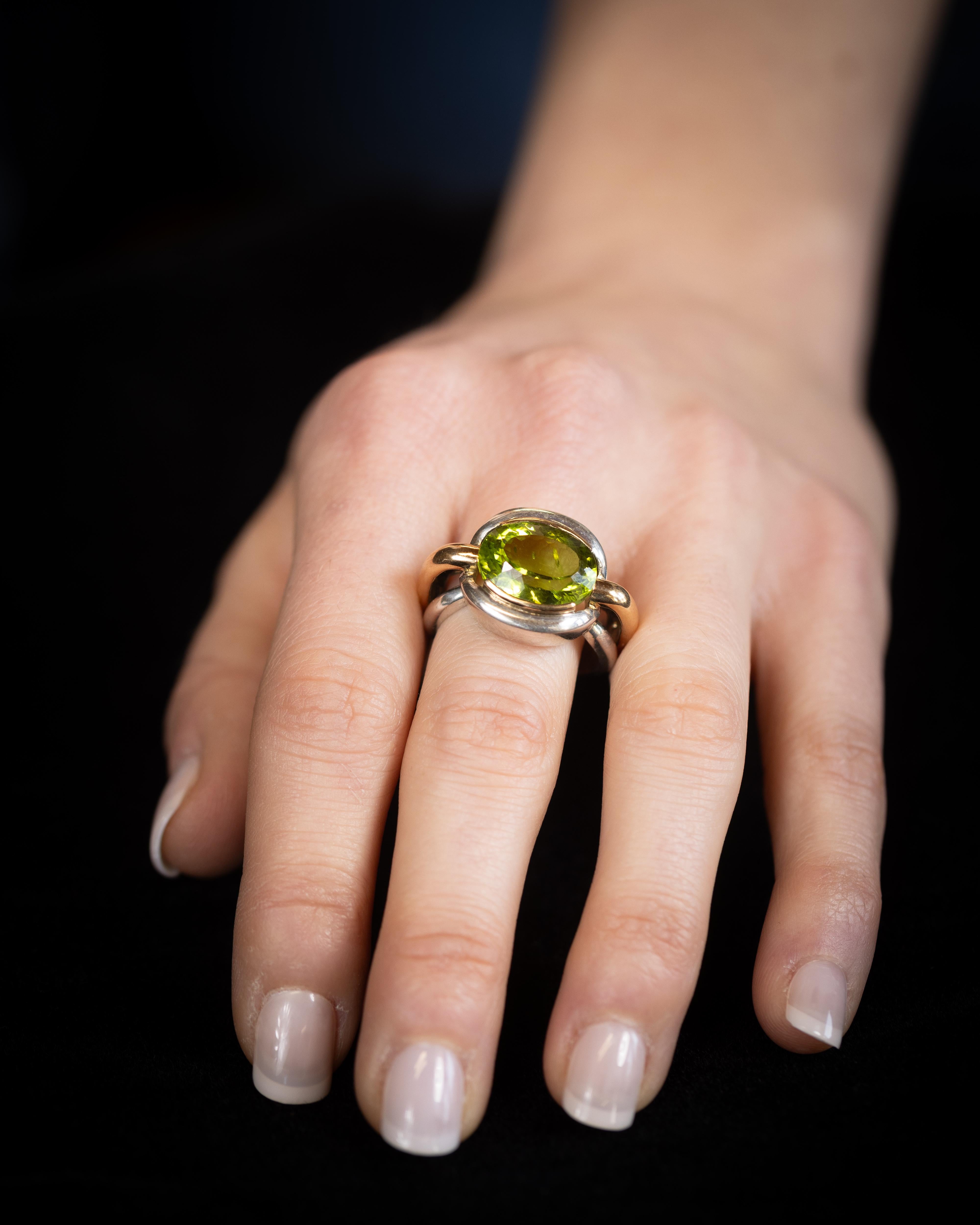Peridot Ring in 18K Gold and Sterling Silver In Excellent Condition For Sale In Nantucket, MA