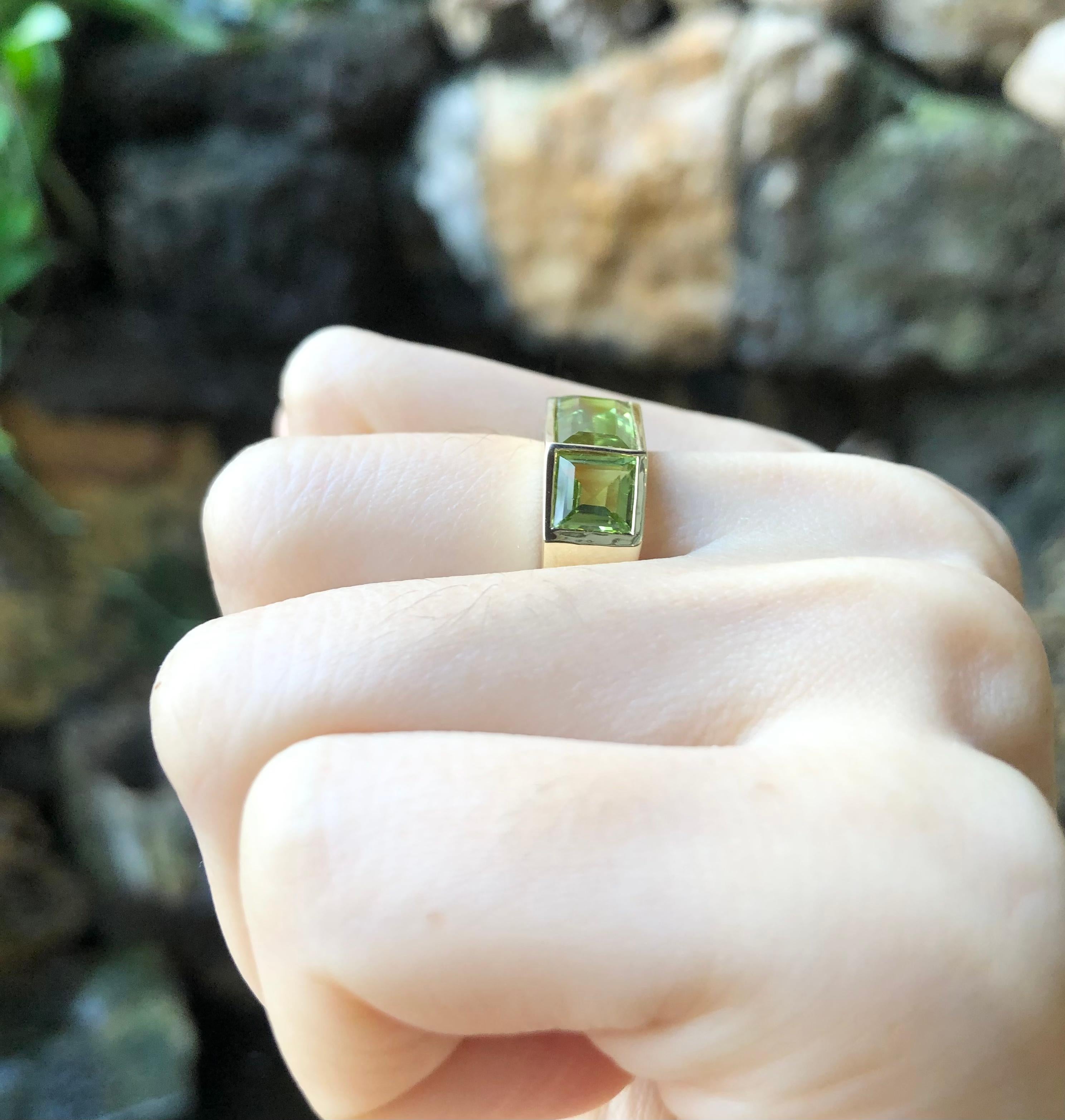 Emerald Cut Peridot Ring Set in 18 Karat Gold Settings For Sale