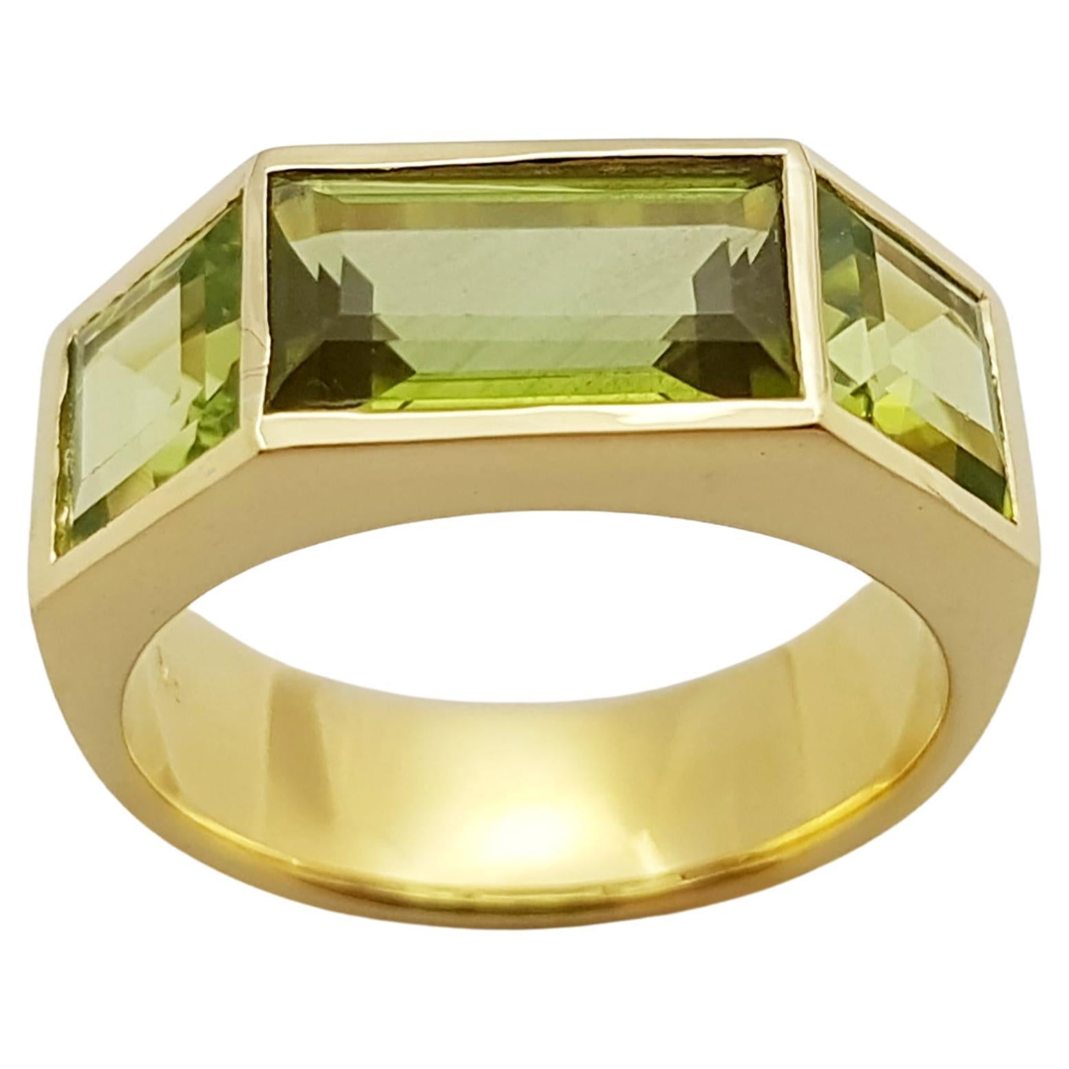 Peridot Ring Set in 18 Karat Gold Settings For Sale