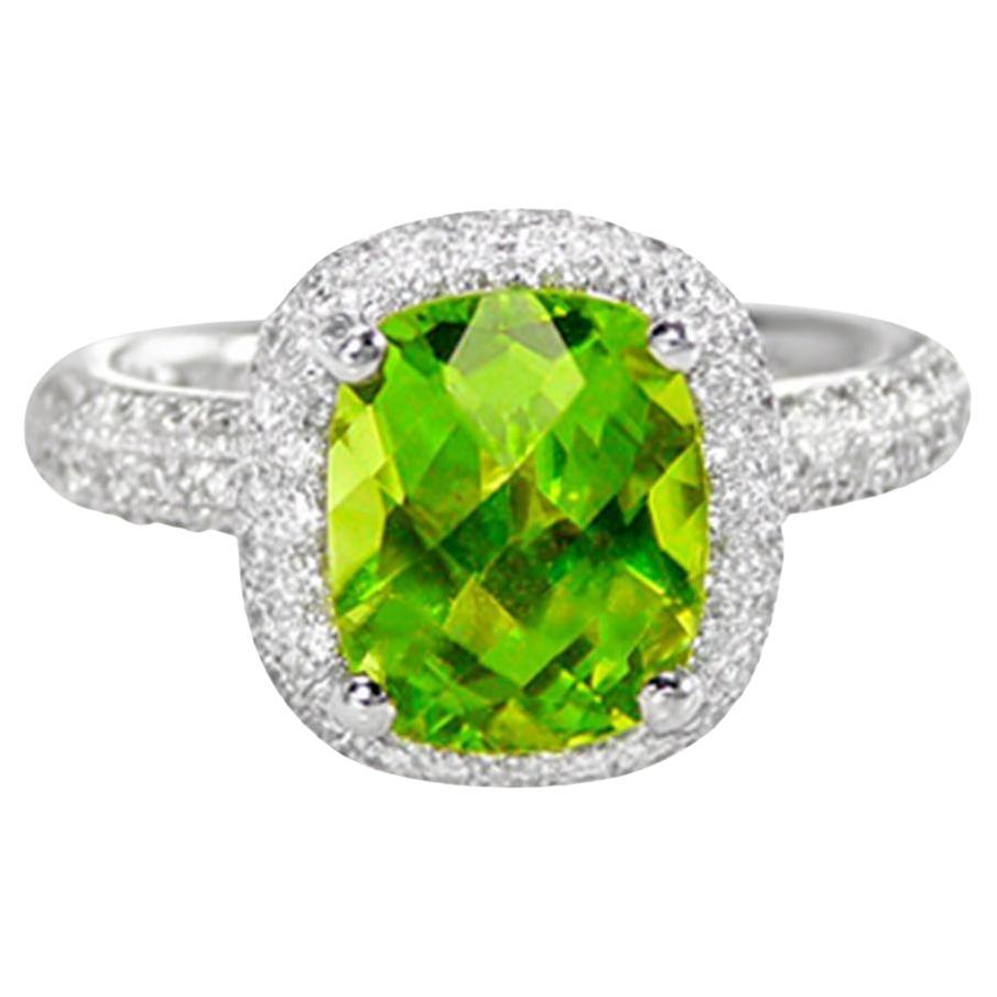Peridot Ring With Diamonds 4.69 Carats 18K White Gold For Sale